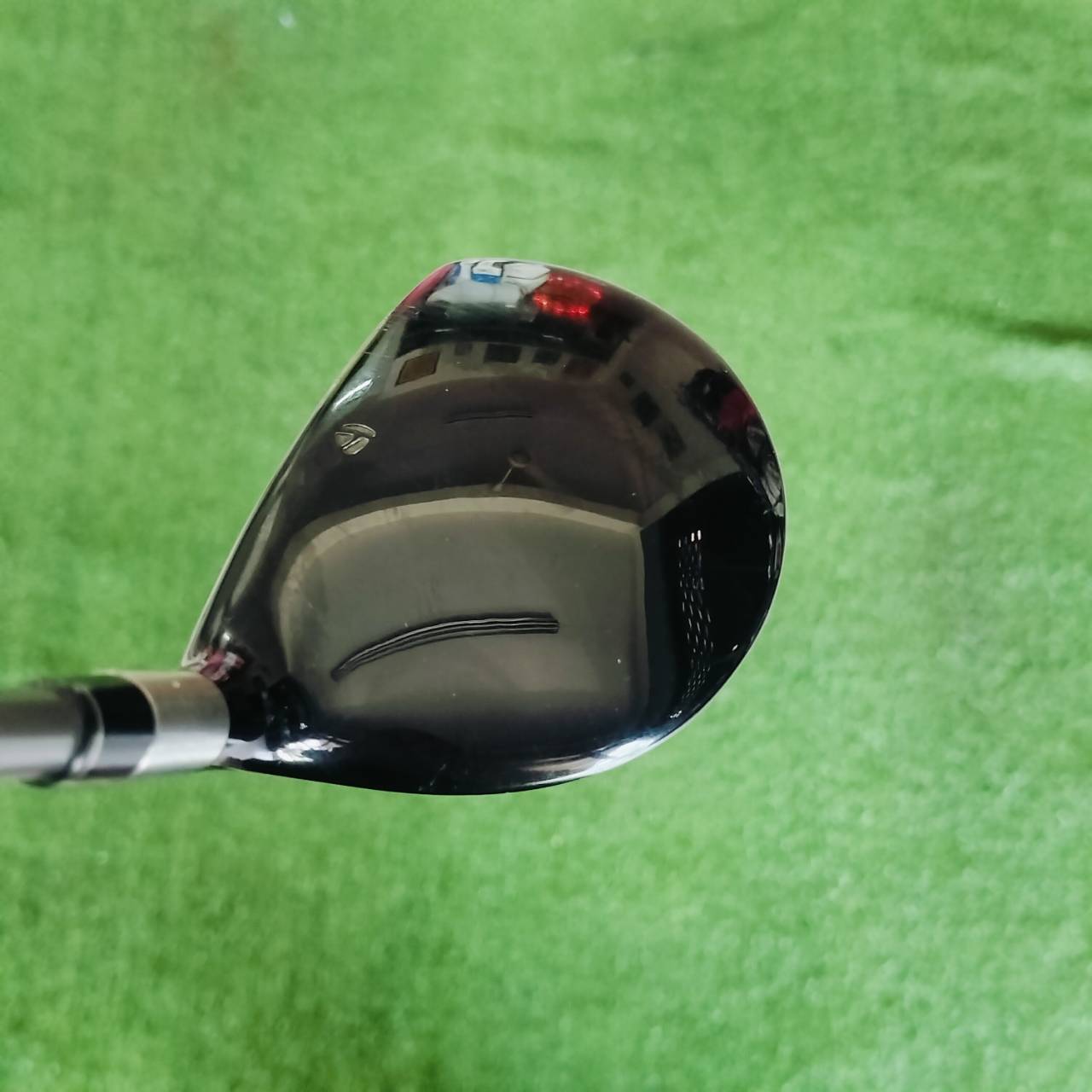 FW5 Taylormade r5 dual มีหมุดสามารถสลับบนล่าง เพื่อสร้างให้ FADE หรือ DRAW เพื่อให้เข้ากับวงสวิงที่สุดค่ะ ไม้กอล์ฟพรีเมี่ยมมือสอง ของแท้ By NakaraLuxurious