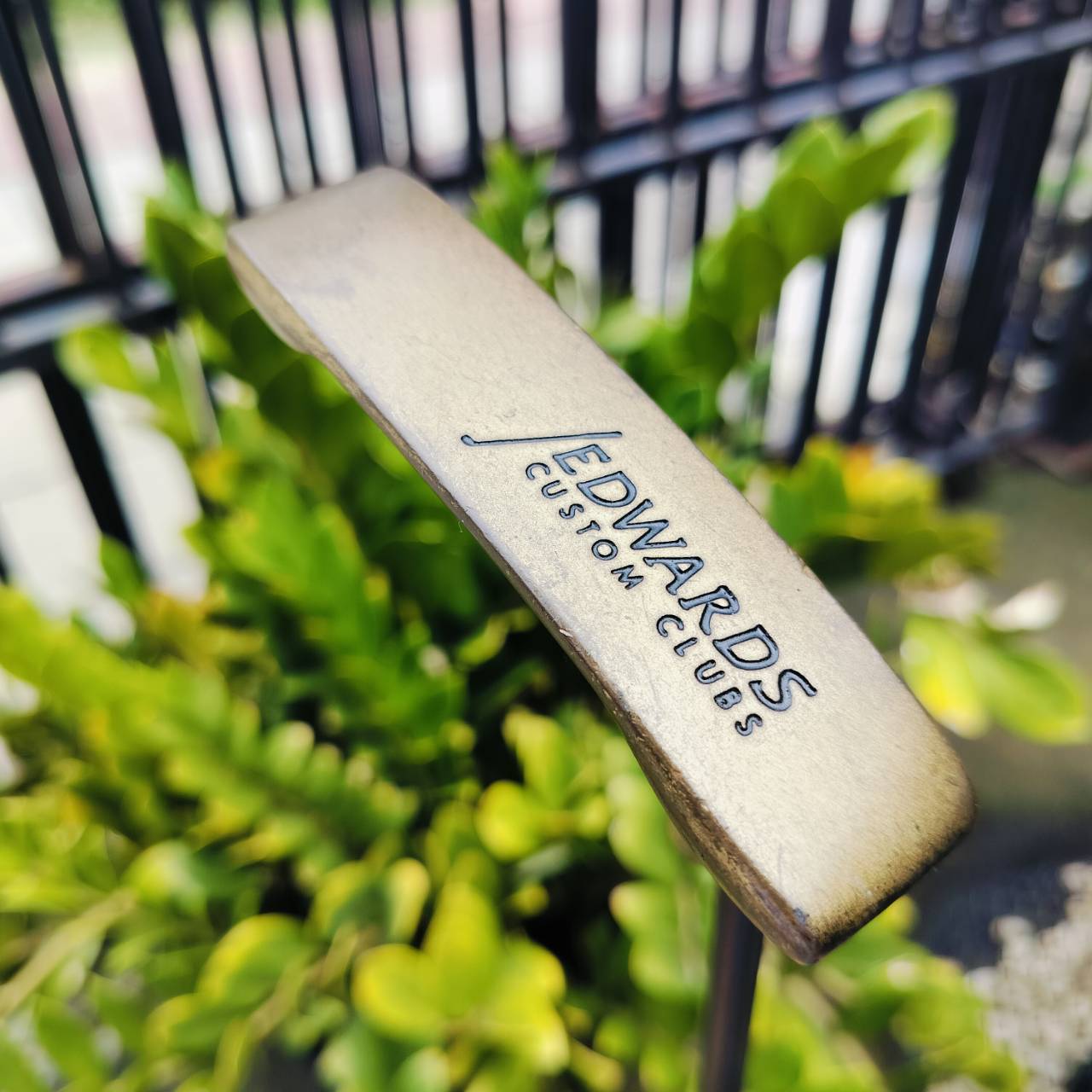 PUTTER EDWARDS CUSTOM CLUB ความยาว 34 นิ้ว ก้านกราไฟต์อย่างดี ทรงสตูดิโอ มีเส้นเล็งตรงกลาง ไม้กอล์ฟพรีเมี่ยมญี่ปุ่นมือสอง ของแท้ By NakaraLuxurious