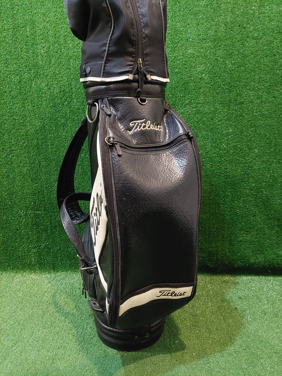 ถุงกอล์ฟ TITLEIST มือสอง