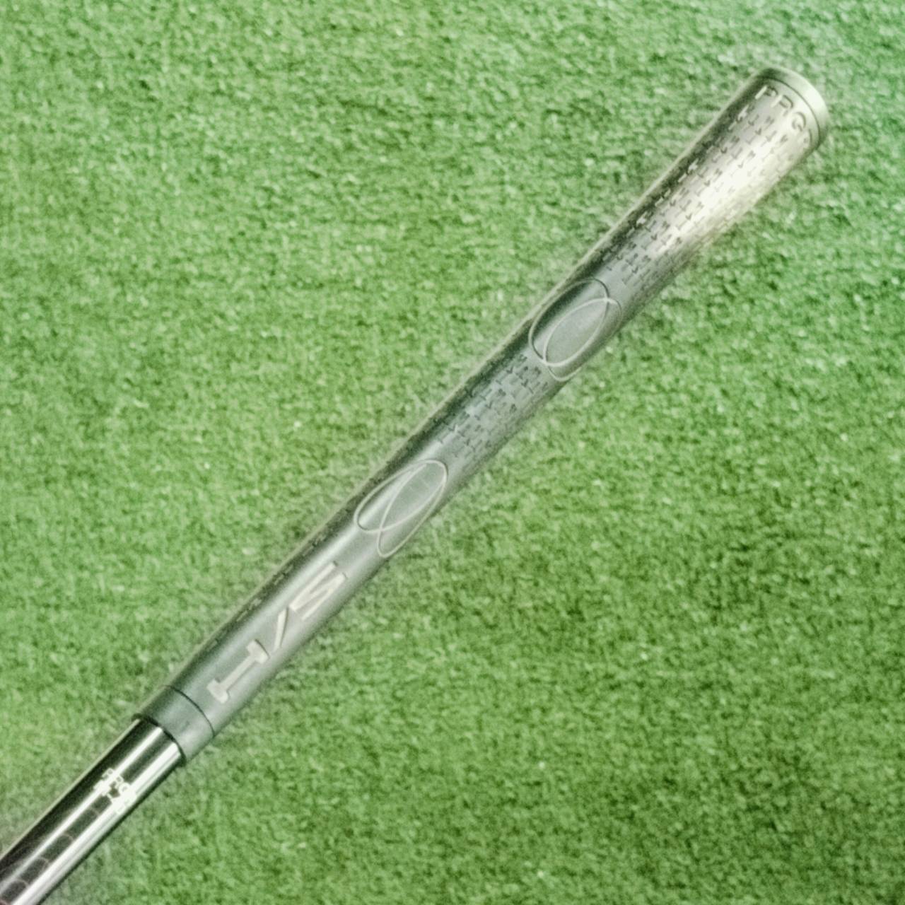 ชุดเหล็ก Finest Instrument PRGR Dream Iron PRGR egg Luxury 5 piece set เป็นชุดเหล็กสั้น มีเหล็ก 7-9 เเละ PW AW ก้าน DATA065 WT-67 Tq-3.1 Kp-H วัสดุพรีเมี่ยมญี่ปุ่น ไม้กอล์ฟมือสอง ของแท้ BY NakaraLuxurious