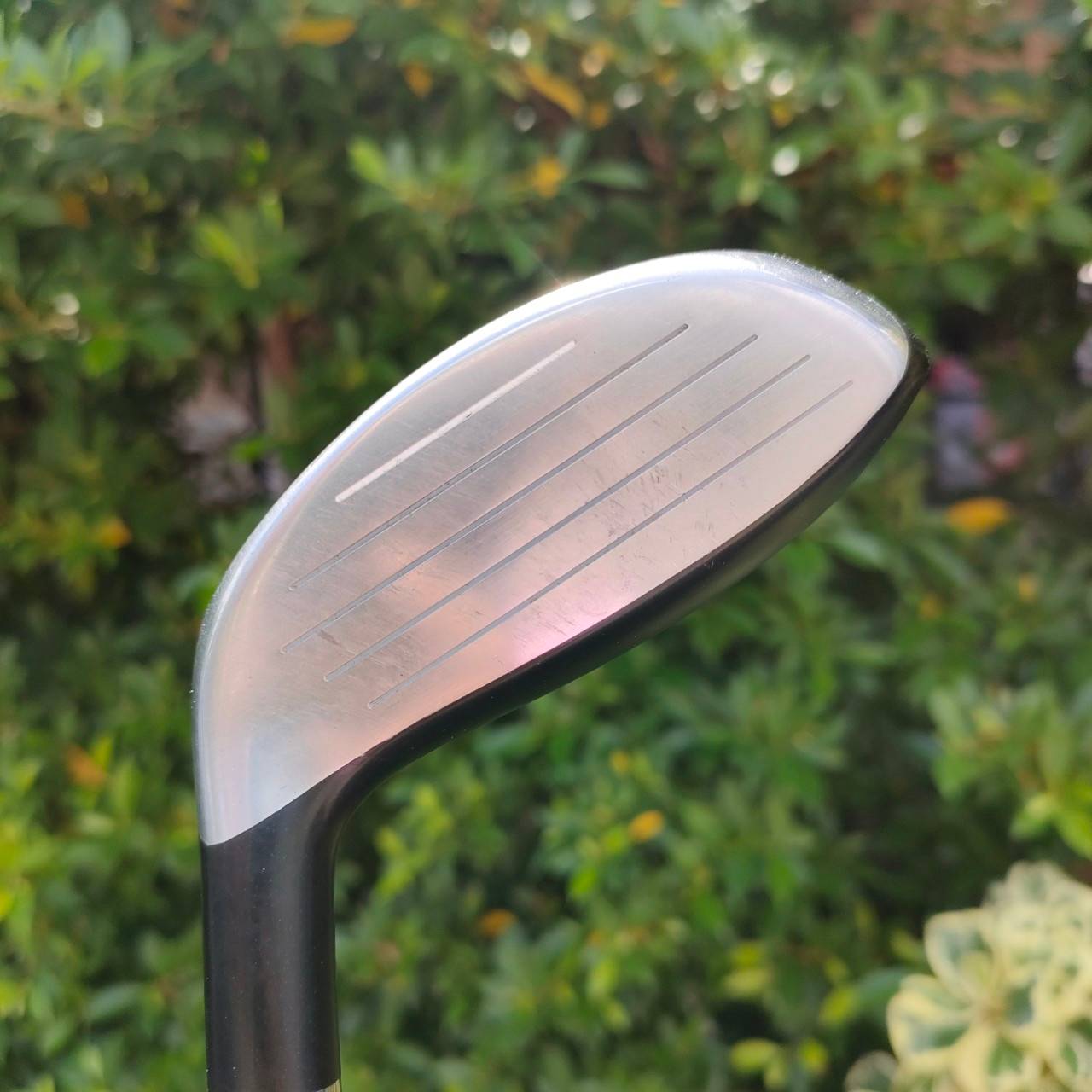 HYBRID 2 NIKE SLINGSHOT องศา 18 ก้าน TOUR AD FLEX R มี COVER เดิม ออกแบบกระดองแบบพิเศษ บางมาก!! ทำให้ CG ลงต่ำและลึก ตีง่ายแบบสุดๆ!! ไม้กอล์ฟมือสอง ของแท้ BY NakaraLuxurious