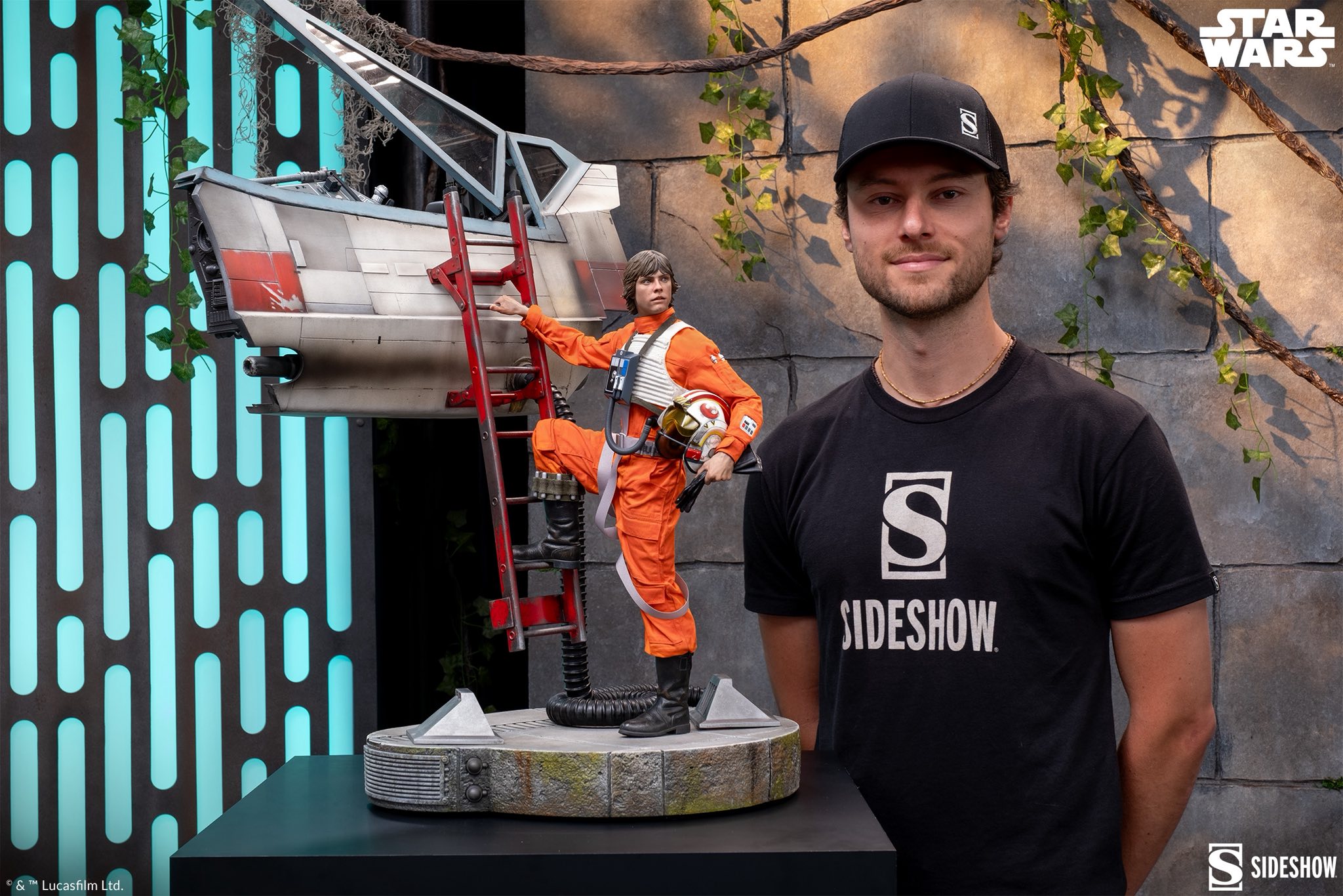 [สั่งจอง]Sideshow : Luke Skywalker & X-Wing: Red Five, Standing By Premium Format