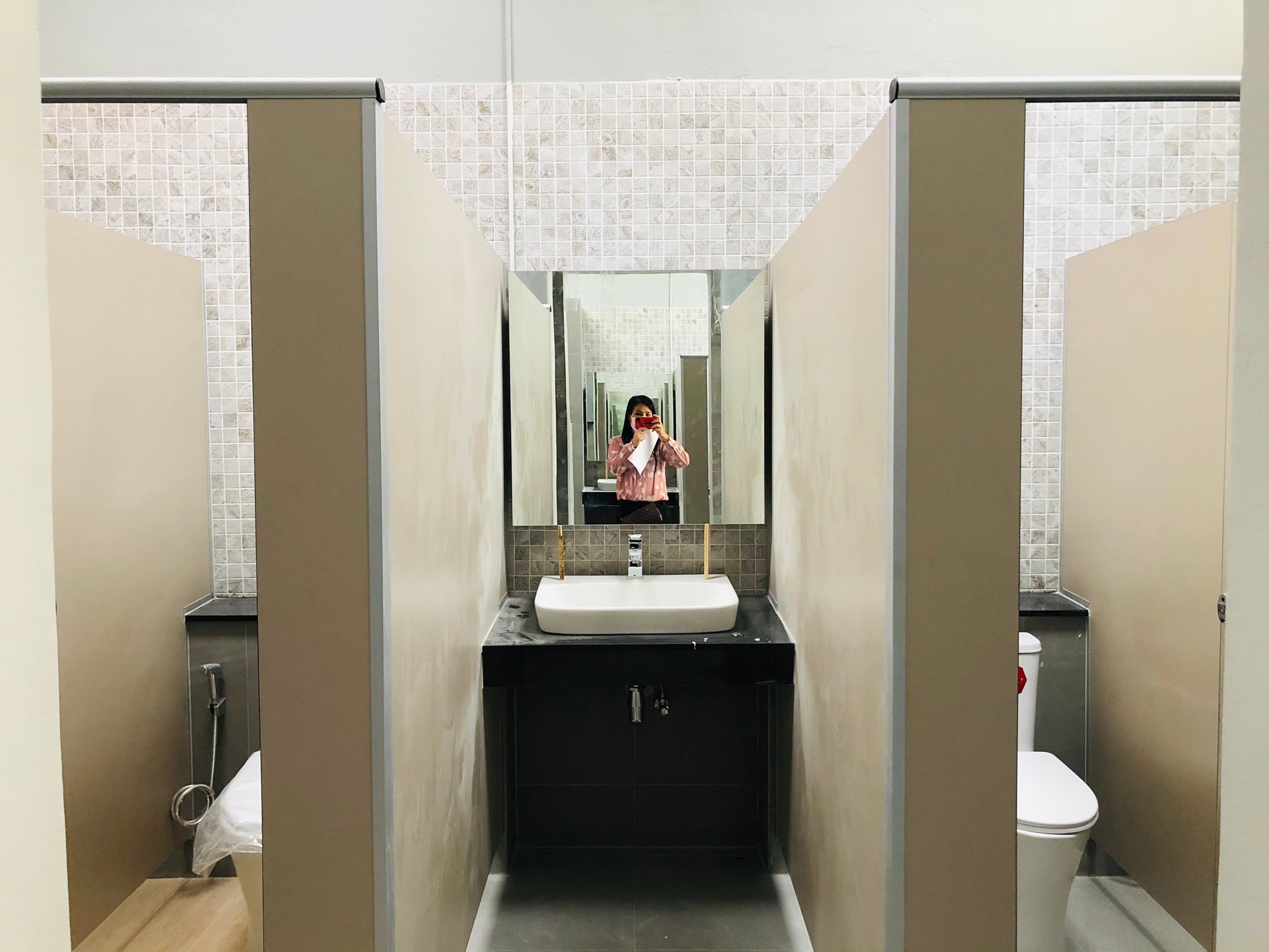 รร.ฤทธิยะวรรณาลัย(ดอนเมือง) งานสร้างห้องน้ำ45ห้อง