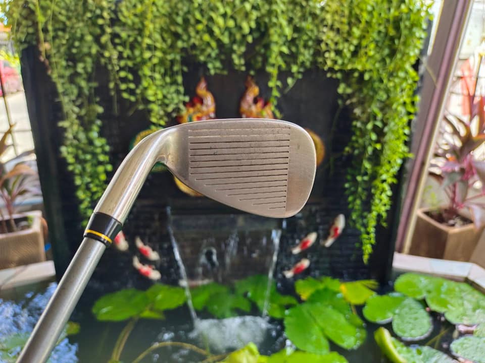 ชุดเหล็ก Taylormade r5 XL ** สำหรับสุภาพตรีตรี **