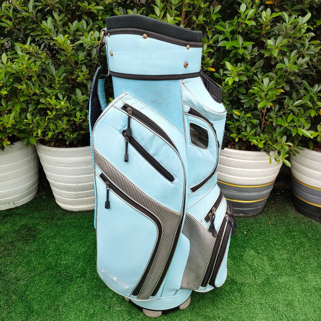 ถุงกอล์ฟ TOYOTA PG มือสอง ถุงสวยมาก วัสดุดีมาก ช่องใส่ของเยอะ