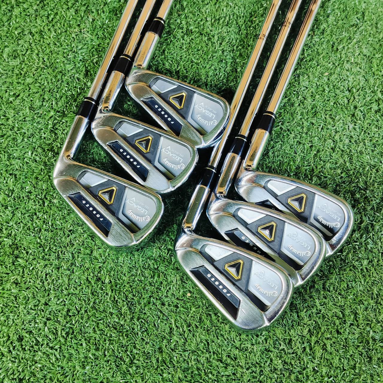 ชุดเหล็ก Callaway LEGACY BLACK V (Forged) ตัวพรีเมี่ยมสูงสุด เน้นขายในญี่ปุ่น วัสดุใส่เต็ม คุณภาพแบบเน้นที่สุดของ Callaway VAR (การดูดซับการสั่นสะเทือน) ทำให้ได้ฟีลลิ่ง ที่เหนือชั้นกว่าเหล็ก FORGED ทั่วไป ไม้กอล์ฟพรีเมี่ยมมือสอง ของแท้ By NakaraLuxurious