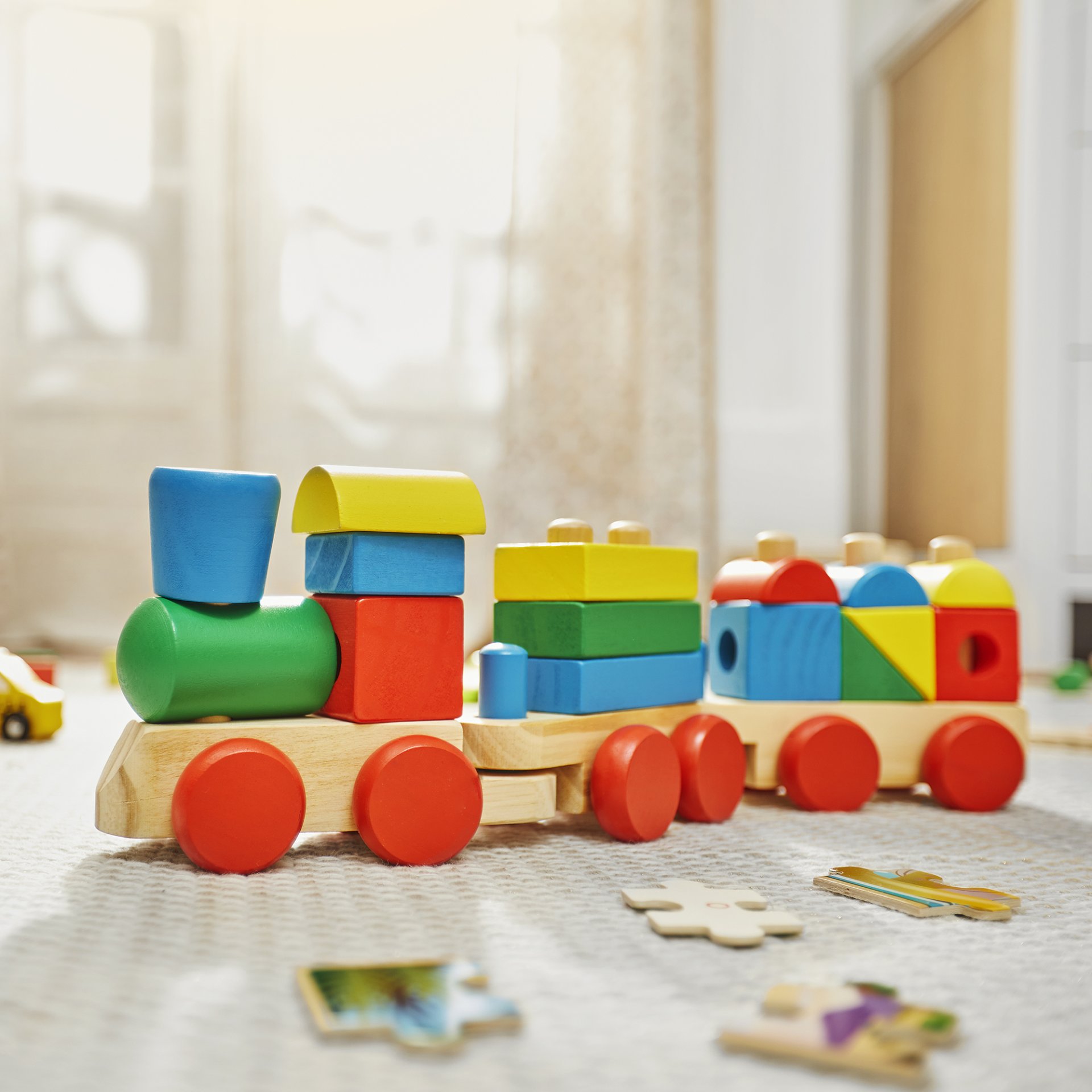 ชุดรถไฟแต่ละชิ้นเป็นชิ้นใหญ่ ต่อได้ Melissa & Doug Stacking Train รุ่น 0572 ของเล่นเสริมพัฒนาการเด็ก