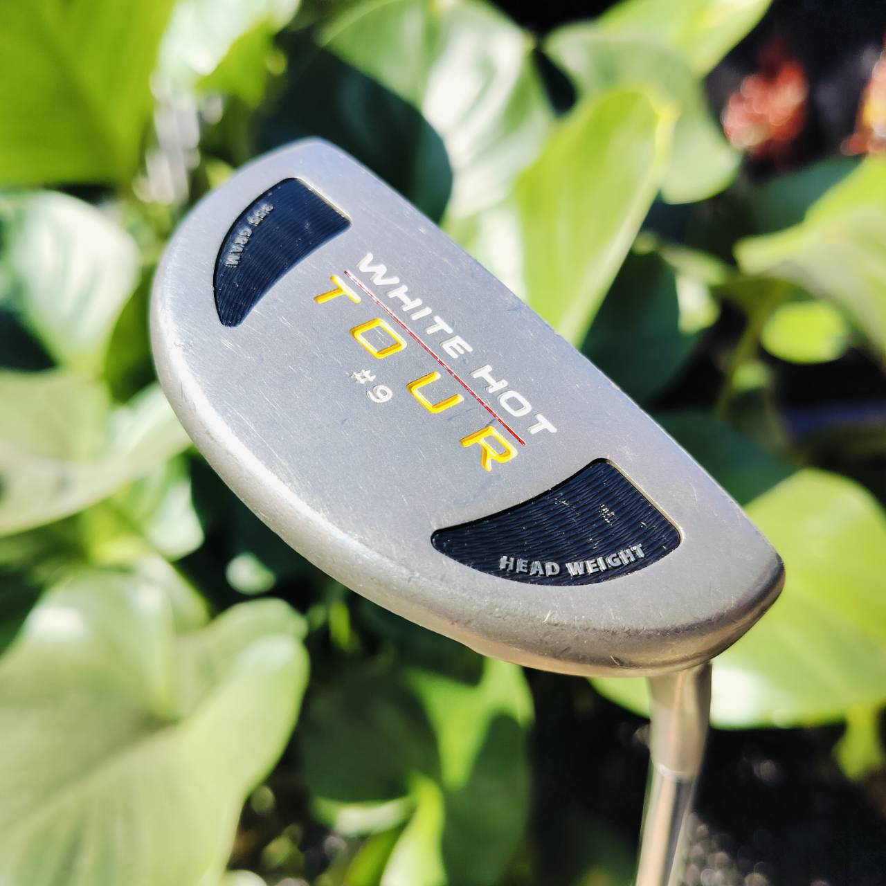 PUTTER ODYSSEY WHITE HOT TOUR #9 ความยาว 34 นิ้ว กริพ SUPER STROKE เต็มมือ พัตเตอร์ทรงมอลเล็ตที่ชดเชยความผิดพลาดสูง ไม้กอล์ฟพรีเมี่ยมมือสอง ของแท้ By NakaraLuxurious
