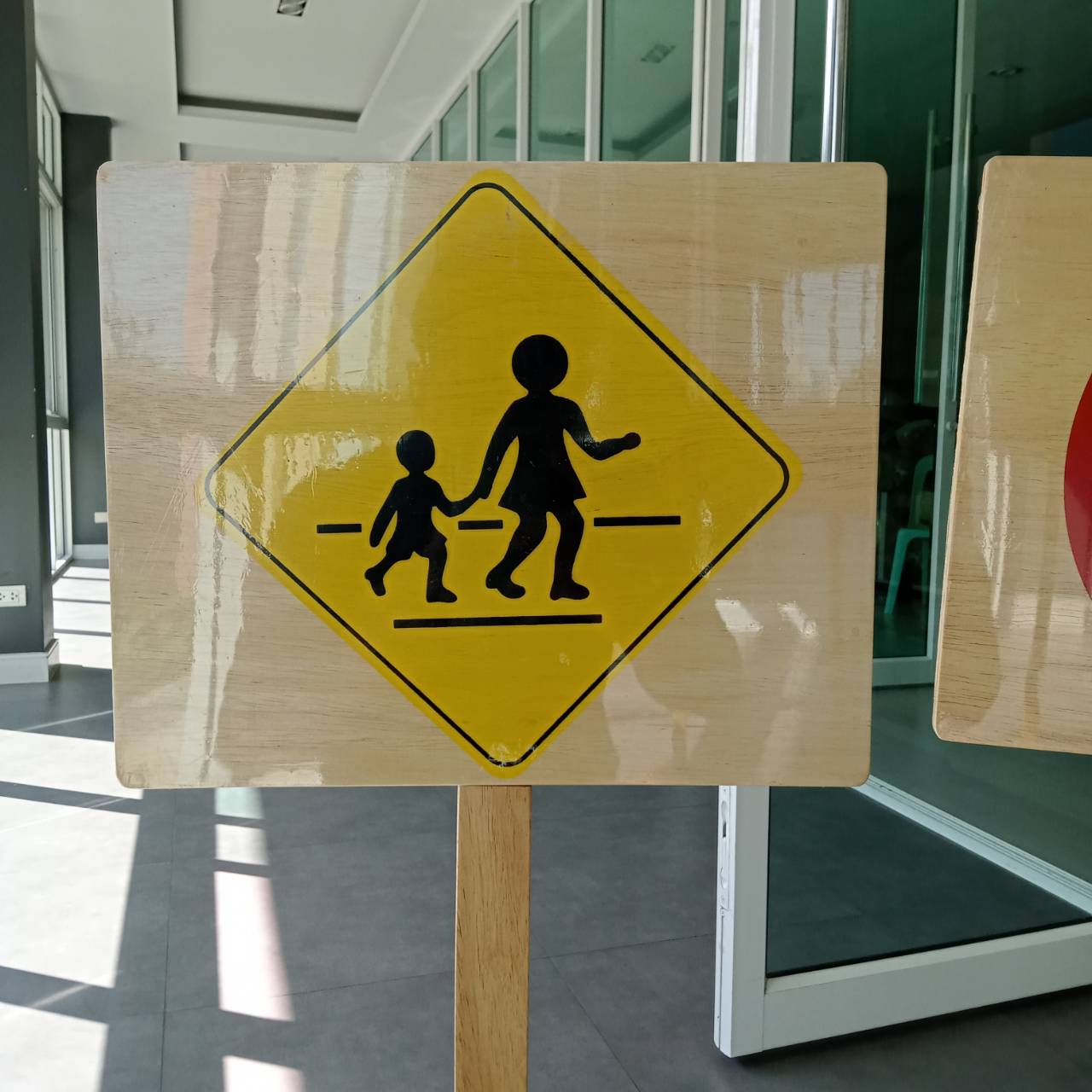 ชุดป้ายจราจรไม้ ตั้งสนาม ป้ายจราจรสนาม ป้ายไม้ (15 ชิ้น) พร้อมส่ง