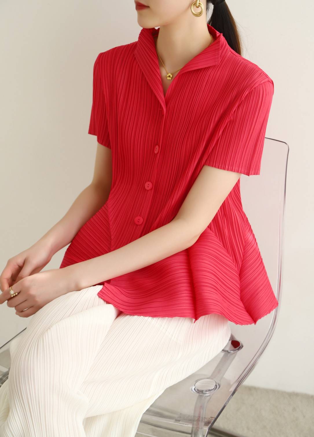 2MUAY รุ่น GJO2103 เสื้ออัดพลีทคุณภาพ SHORT SLEEVE VOLUMN PLEATED TOP 12สี FREE SIZE
