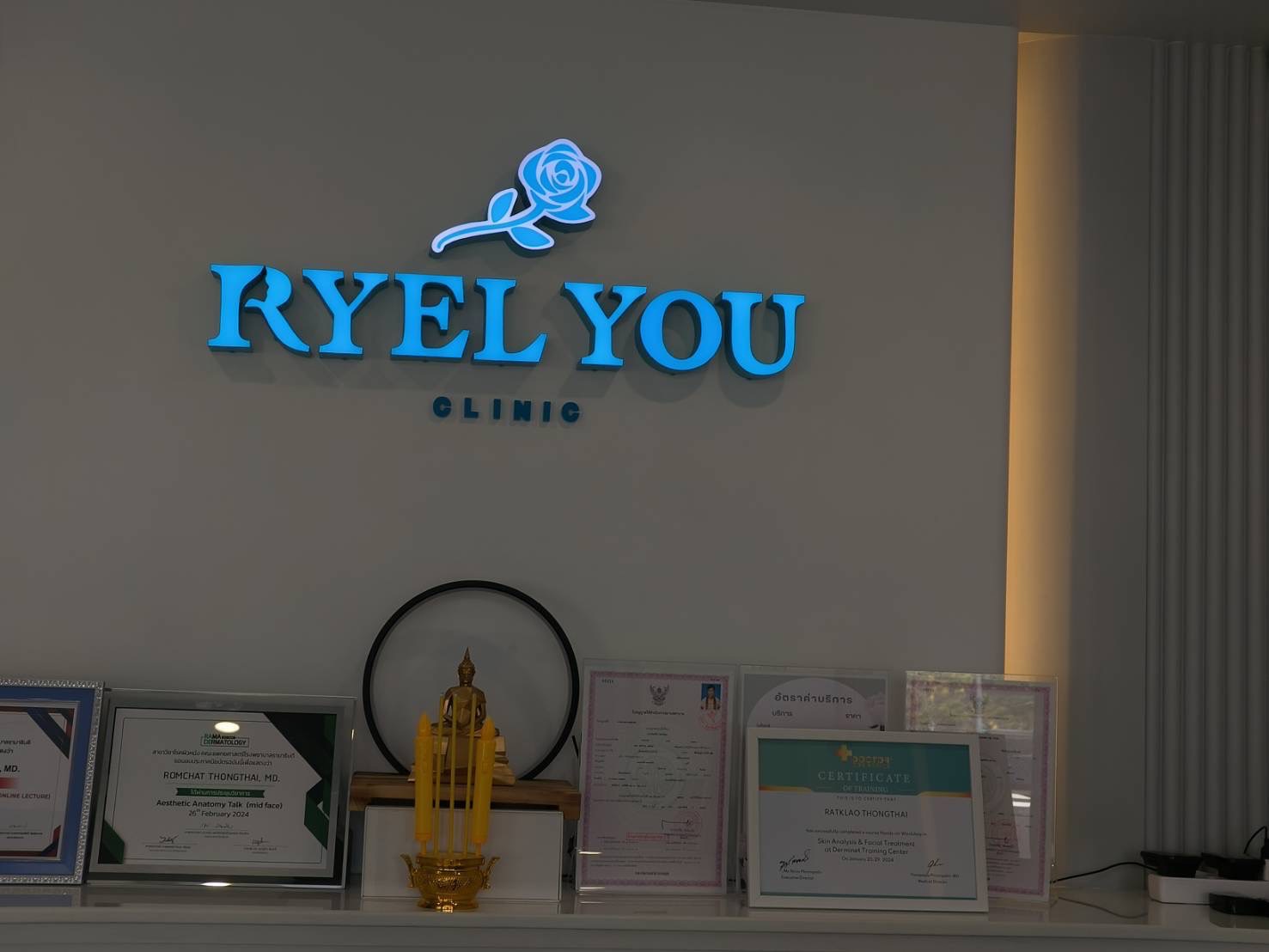 ป้ายอักษรไฟออกหน้าไร้คิ้ว ป้ายขอนแก่น