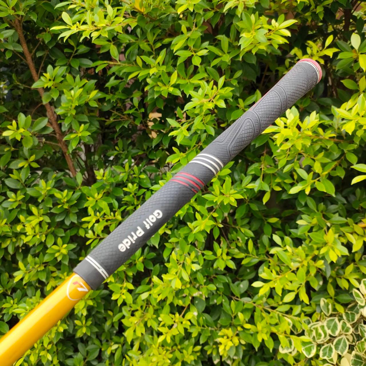 DRIVER CLEVELAND XL270 องศา 10.5 ใส่กก้าน RE*AX FLEX R FUJIKURA ** มีตำหนิ สีถลอก 2 จุด มีรูป **