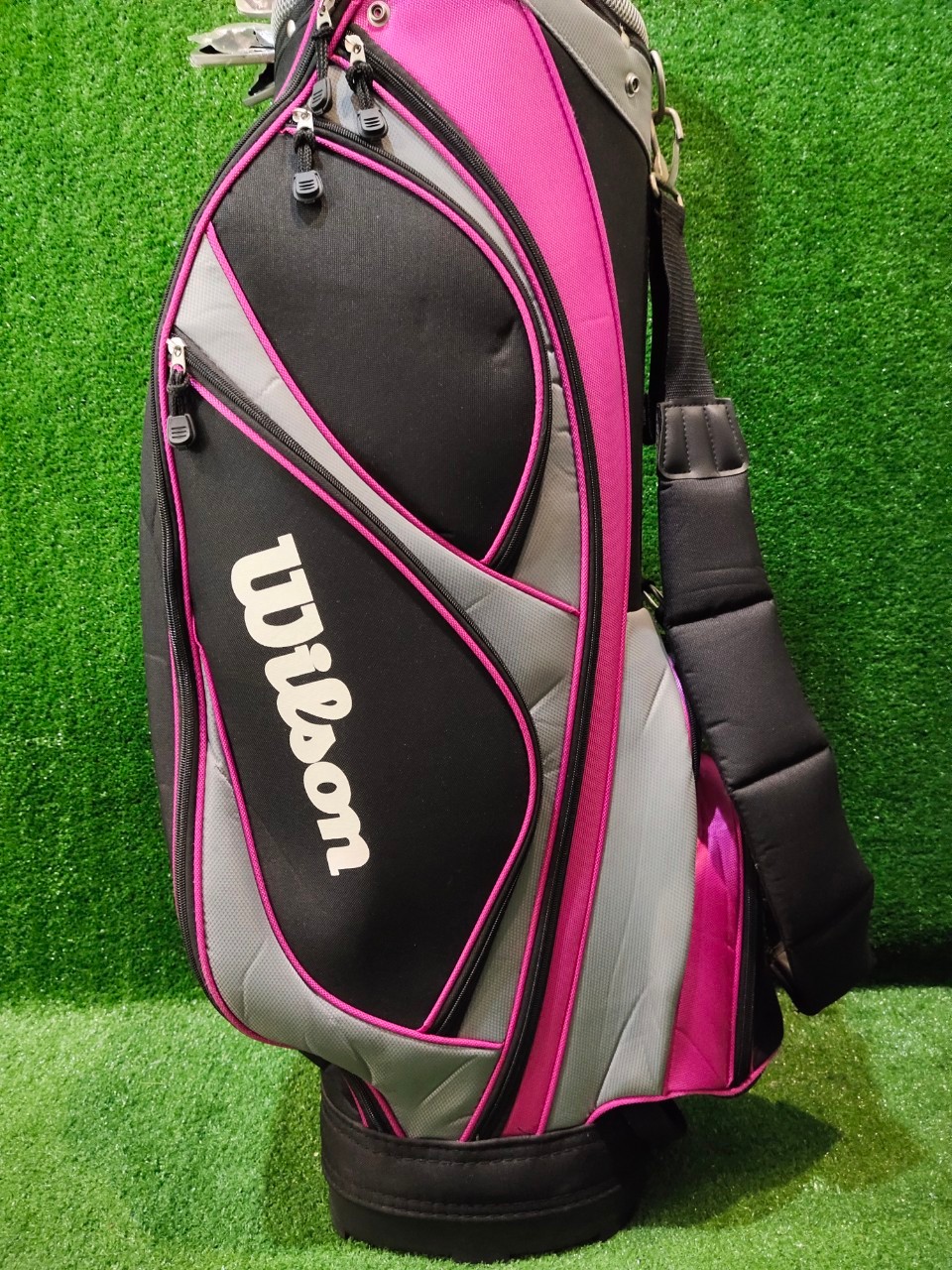 ไม้กอล์ฟครบชุดสำหรับผู้หญิง WILSON ULTRA BLK