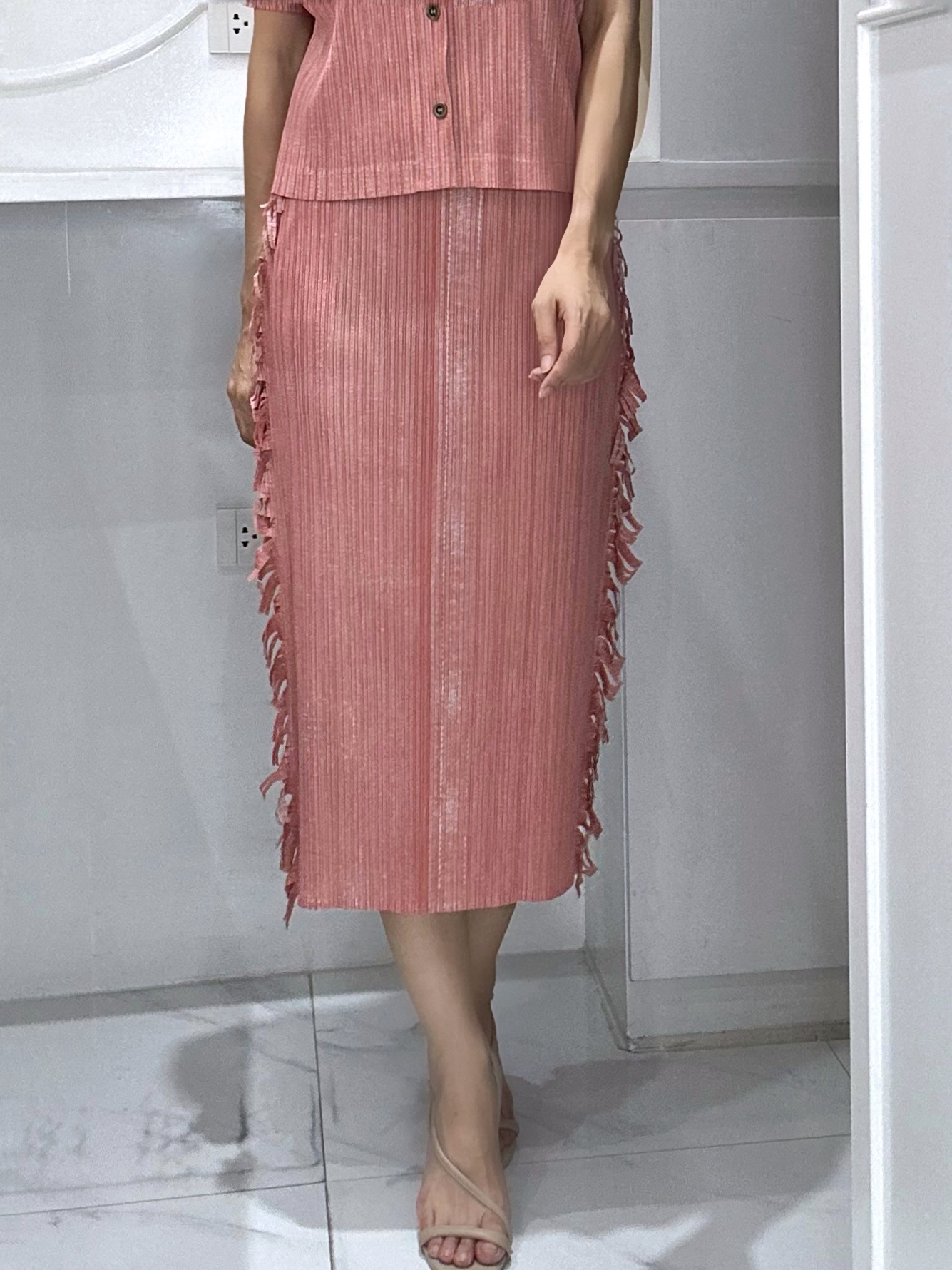 ปรับราคาลง20%!! ยาว 32นิ้ว! 2MUAY รุ่น GJO3067-9 กระโปรงพลีทคุณภาพ FRINGE TRIM DENIM PRINT PLEATED SKIRT 4 สี FREE SIZE