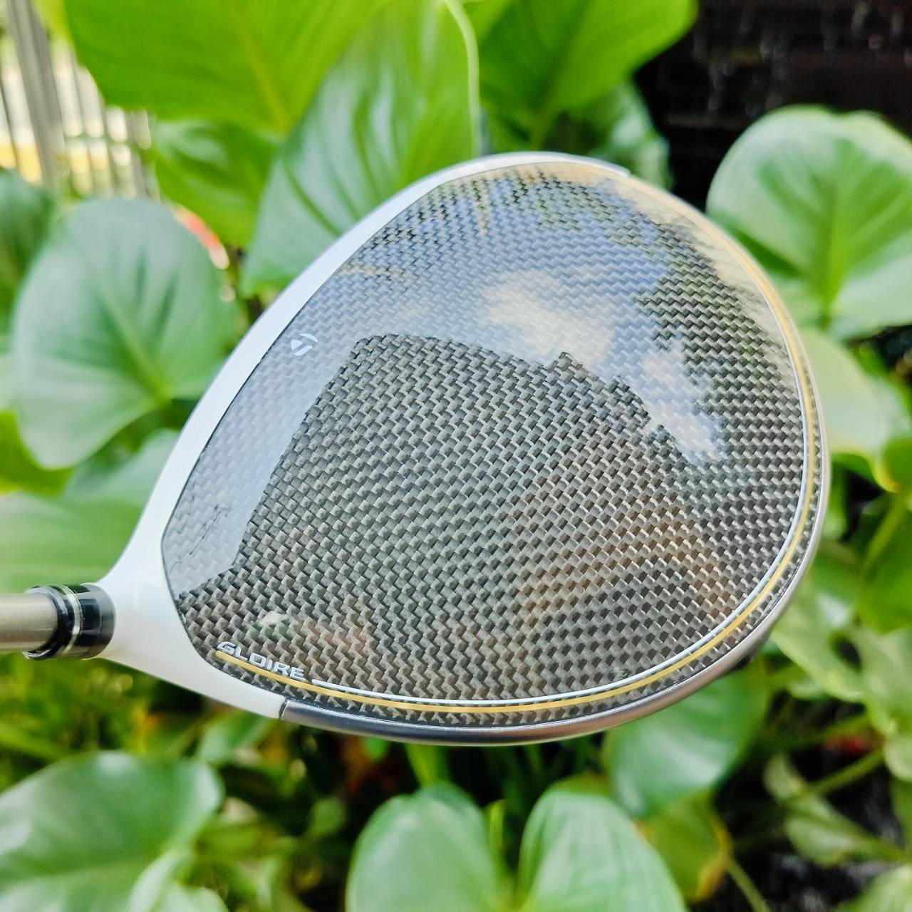 Driver TaylorMade STEALTH GLOIRE รุ่นใหม่ ที่ทาง Taylormade พัฒนาขึ้น โดยใช้เทคโนโลยีขั้นสูง เพื่อมาแข่งขัน ในตลาดของไม้กอล์ฟพรีเมี่ยม Hi-END ไม้กอล์ฟพรีเมี่ยมมือสอง ของแท้ By NakaraLuxurious