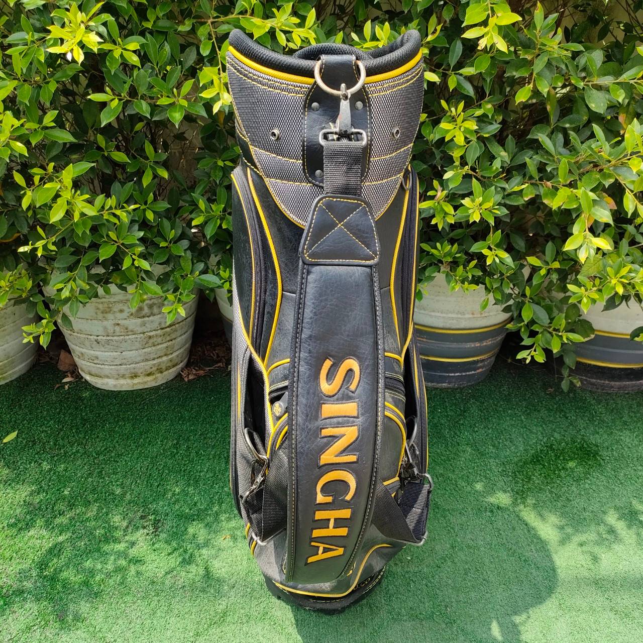 ถุงกอล์ฟ SINGHA มือสอง ถุง TOUR ใบใหญ่เลยครับ