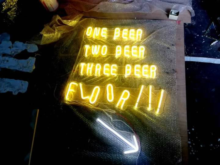 ป้ายไฟ - ONE BEER / TWO BEER/ THREE BEER FLOOR!!!
