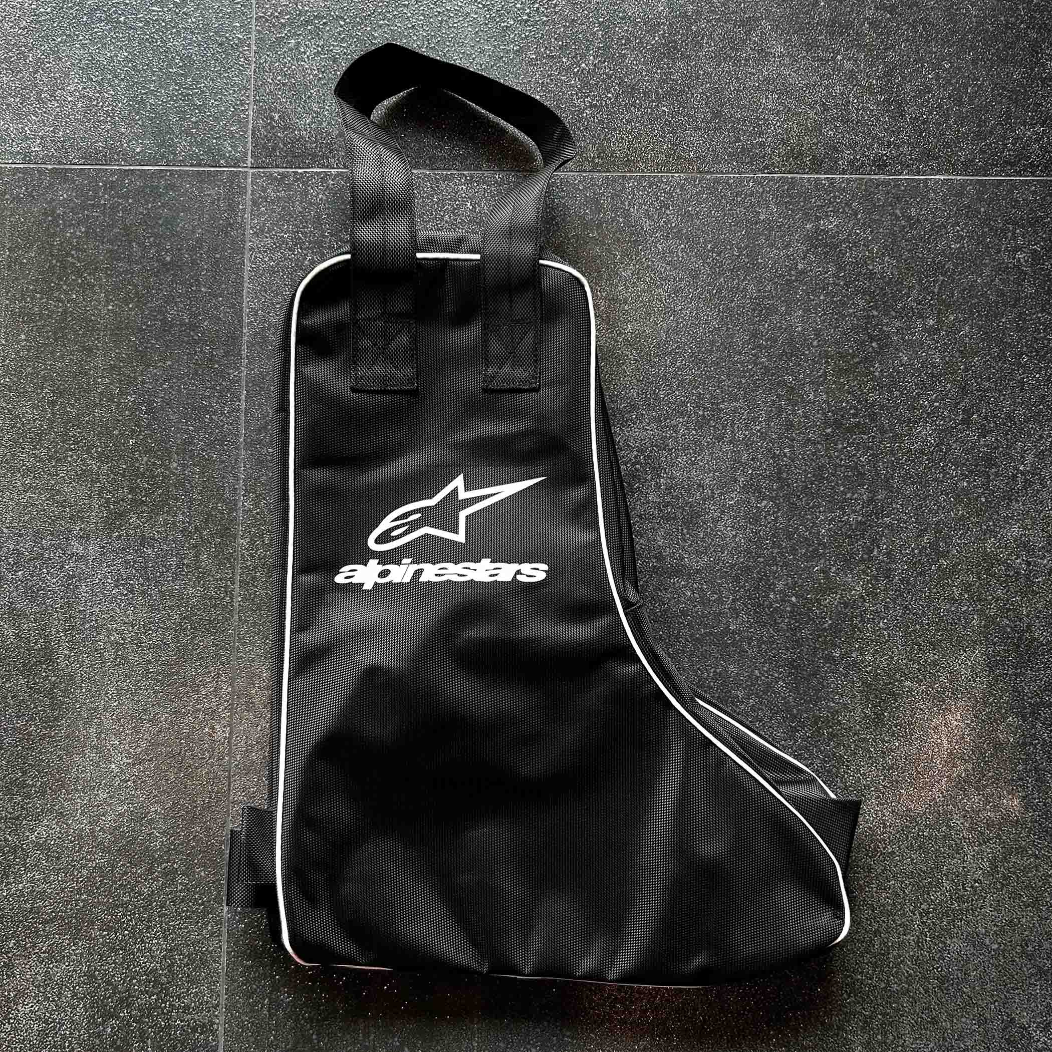 กระเป๋ารองเท้าลาย Alpinestar