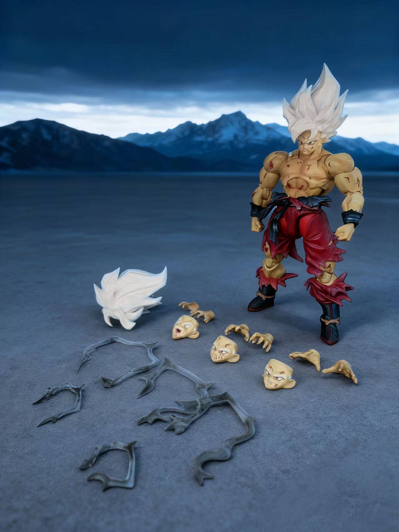 [สั่งจอง] N&T Studio 1/12 : Battle Damaged Goku