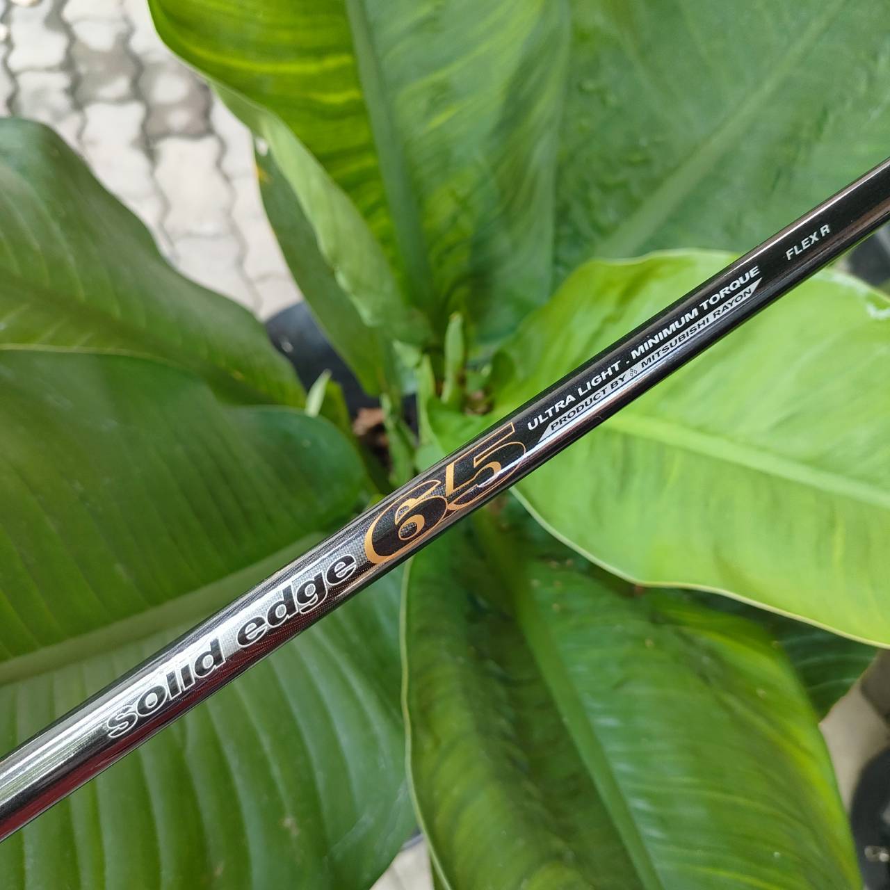ก้านสำหรับใส่ Driver ยาว 46 นิ้ว SOLID EDGE 65 FLEX R ก้านยอดนิยมในอดีต คุณภาพดี เป็นก้านใหม่มือหนึ่ง ลดล้างสต๊อค!!! ของแท้ By NakaraLuxurious