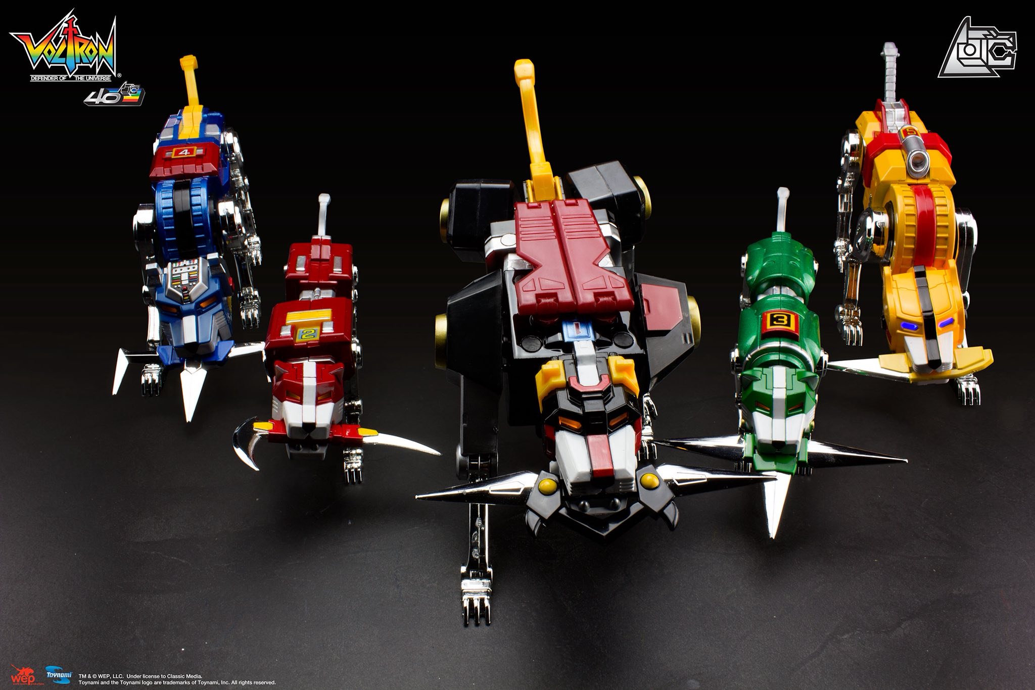 [สั่งจอง]Toynami : 40th Anniversary Voltron Gift Set