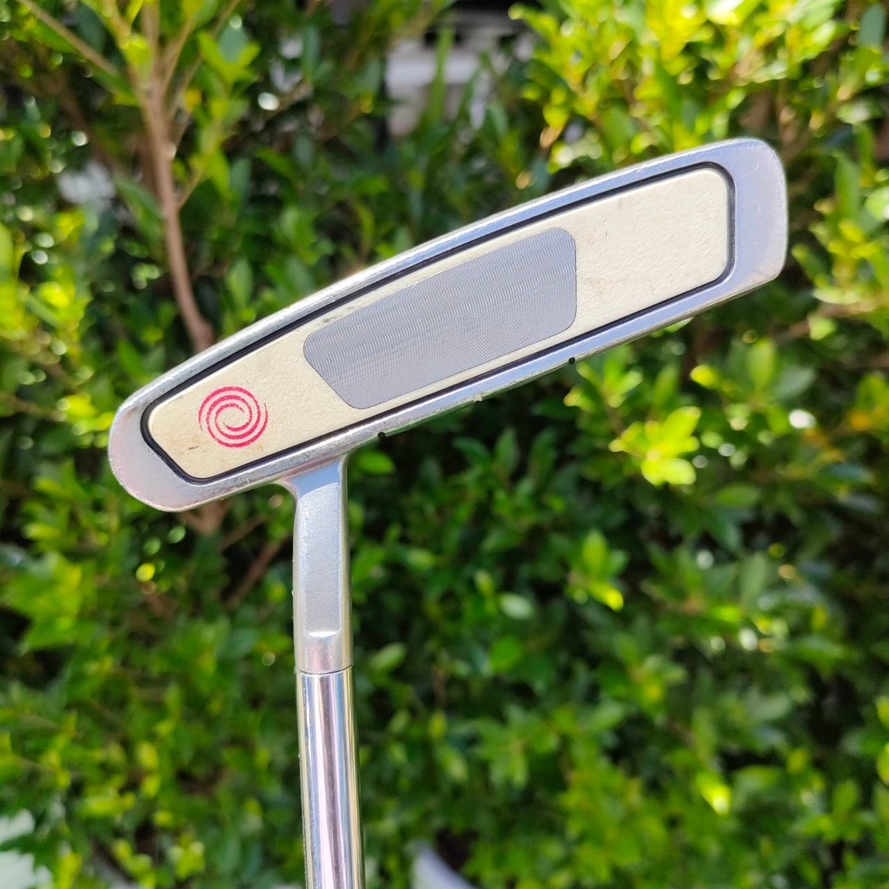 PUTTER ODYSSEY WHITE STEEL #2 รูปทรง STANDARD พัตต์ง่าย นุ่ม แต่รุ่นนี้พิเศษกว่าคือหน้า STEEL ทำให้พัตต์เกาะไลน์มากๆครับ