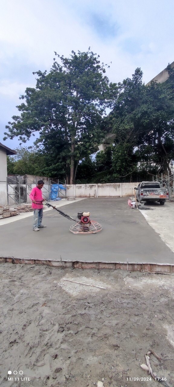 ลานที่จอดรถ อาจารย์หมอ ร.พ.ศิริราช