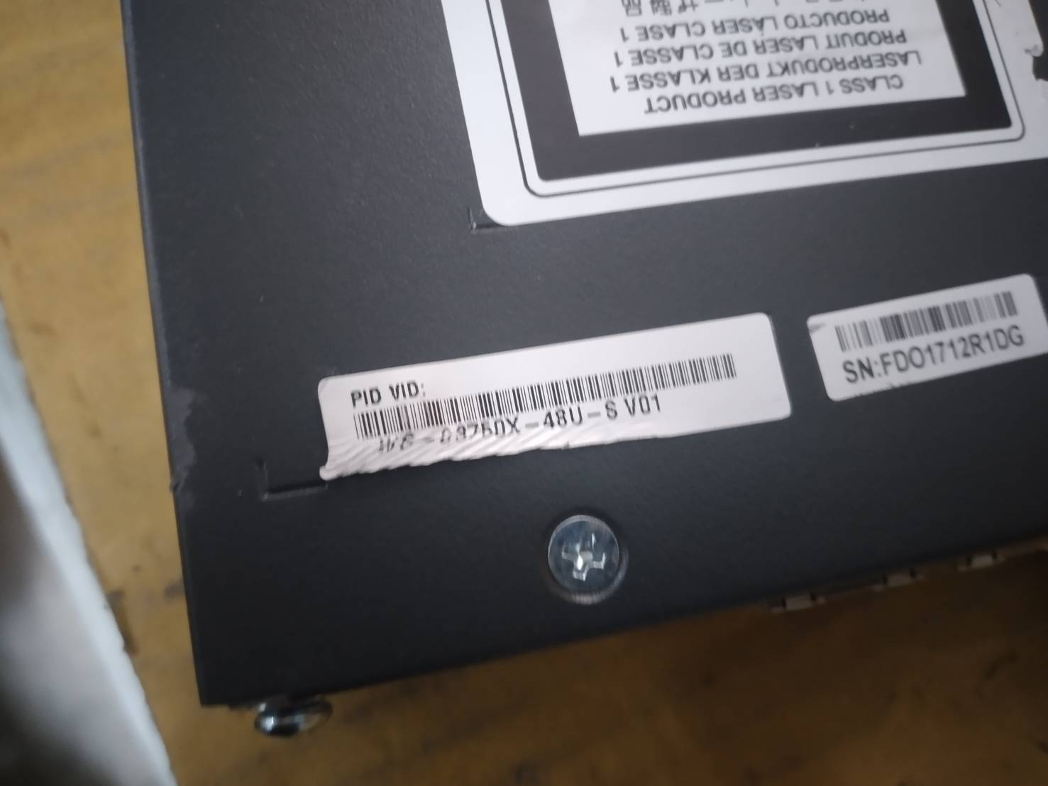 CISCO WS-C3750X-48U-S • 48 Port Gigabit Switch UPOE power x2