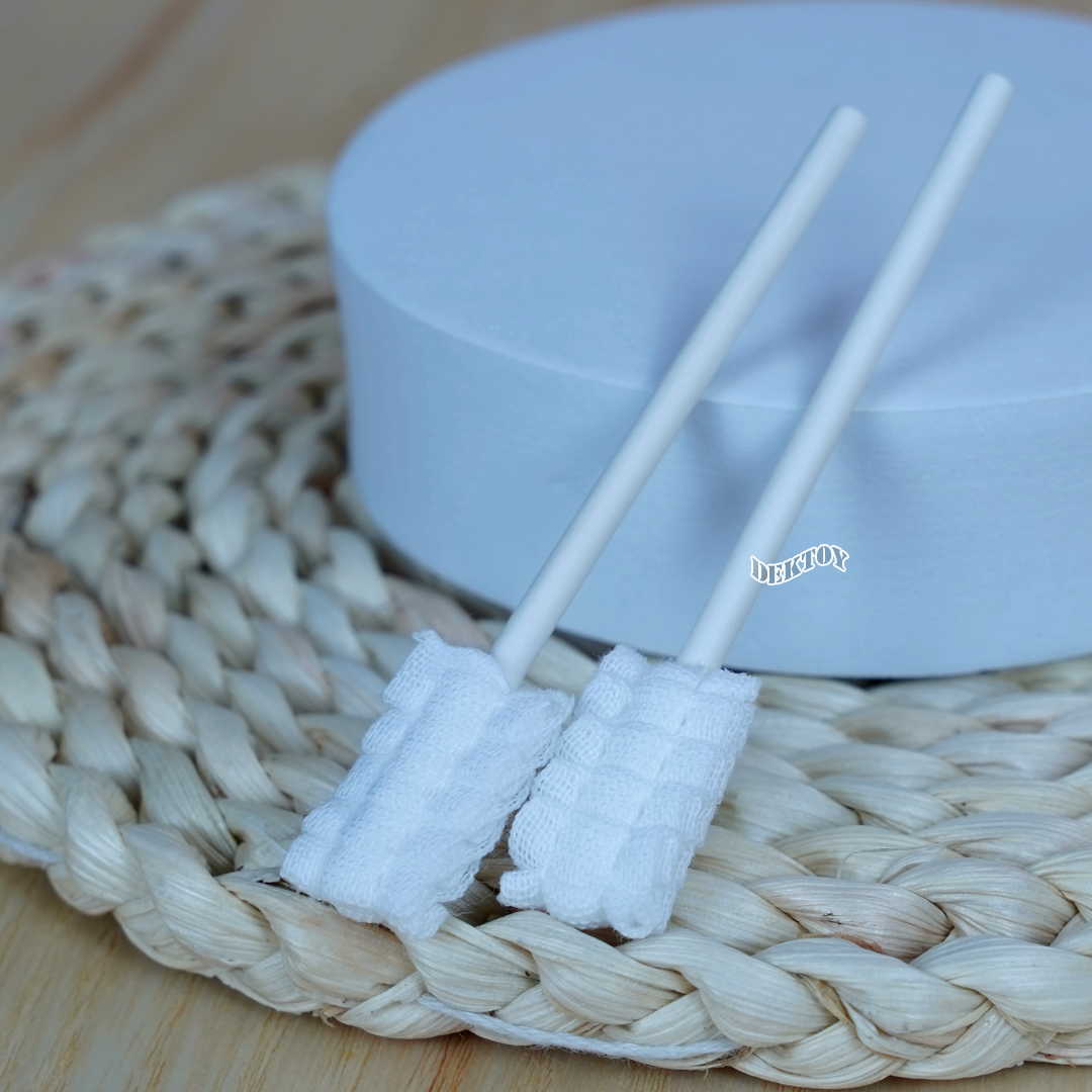 Baby moby โมบี้ ผ้าก๊อซเช็ดลิ้นทารก แปรงผ้าก๊อซสเตอไรส์ (1กระปุก บรรจุ 32 ชิ้น)