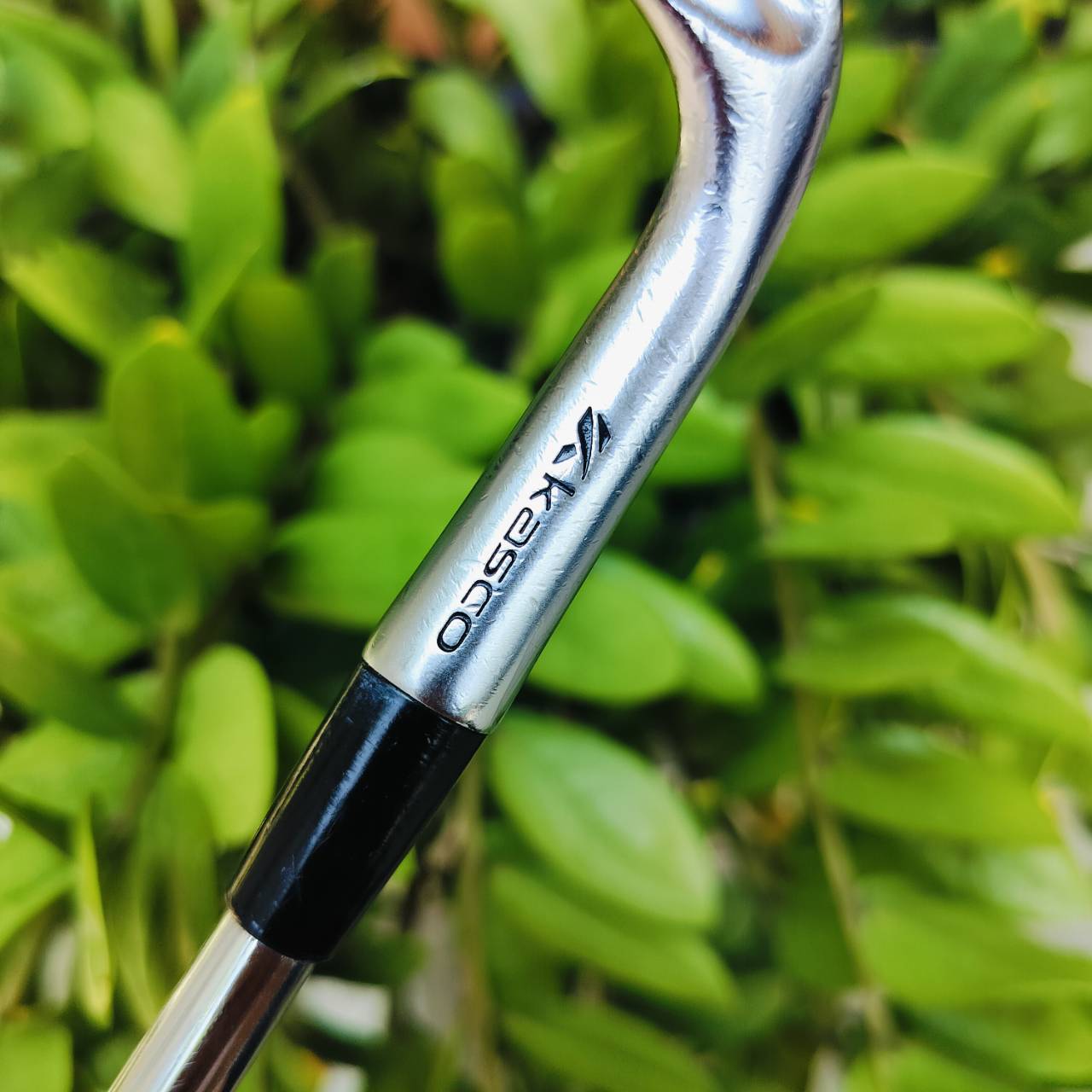KASCO Dolphin Wedge DW-113 องศา 52 FLEX S400 ก้านเหมาะกับ WEDGE มาก รุ่นดัง!!! ด้วยเอกลักษณ์ ในการออกแบบคล้ายปลาโลมา เข้าบอลได้อย่างแม่นยำมากขึ้น ไม้กอล์ฟพรีเมี่ยมมือสอง ของแท้ By NakaraLuxurious