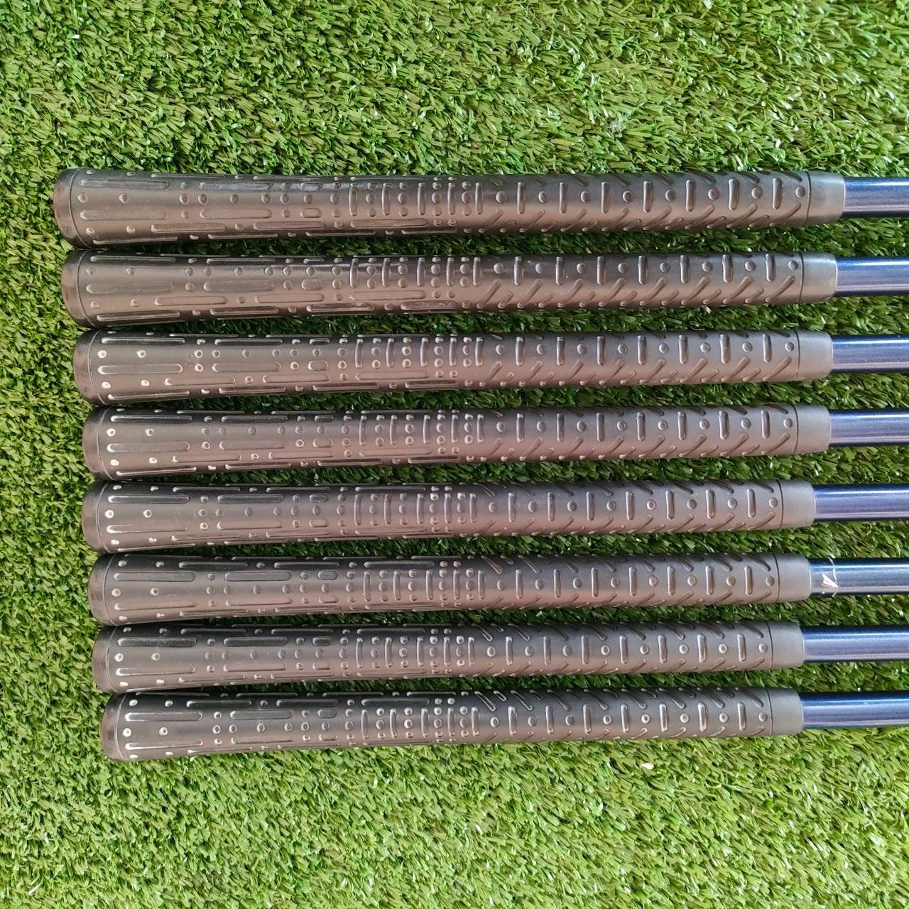 ชุดเหล็ก MIZUNO ZEPHYR มีเหล็ก 3-9 เเละ PW SW ** ขาดเหล็ก 7 ** ก้าน TF-2620 FLEX 7 ชุดพรีเมี่ยมในยุคนั้น TOP สุดของ MIZUNO ไม้กอล์ฟมือสอง ของแท้ BY NakaraLuxurious