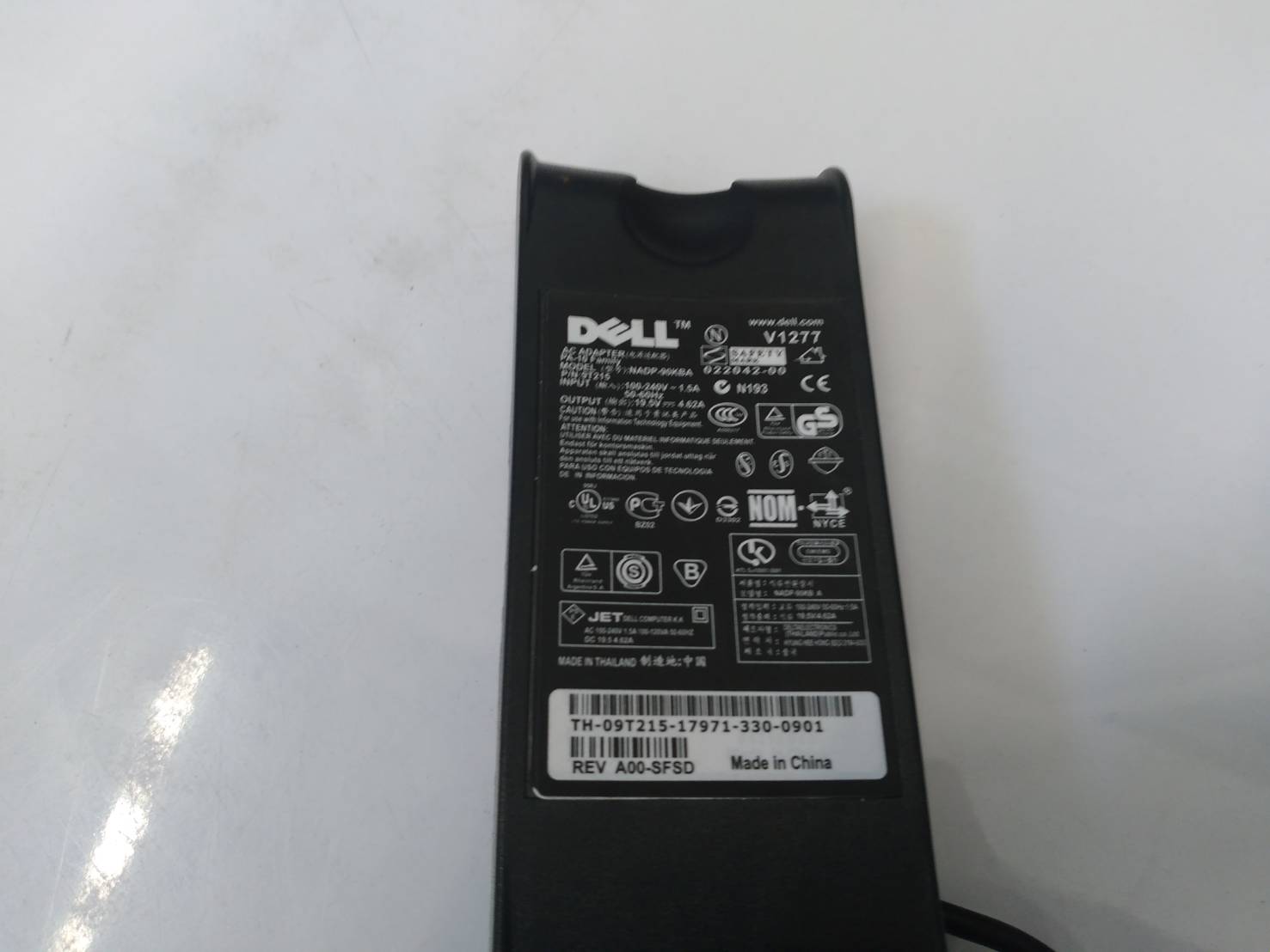Original Dell 90 Watt AC Adapter U7809 PA-1900-02D2 C289A NADP-90KBA 9T215