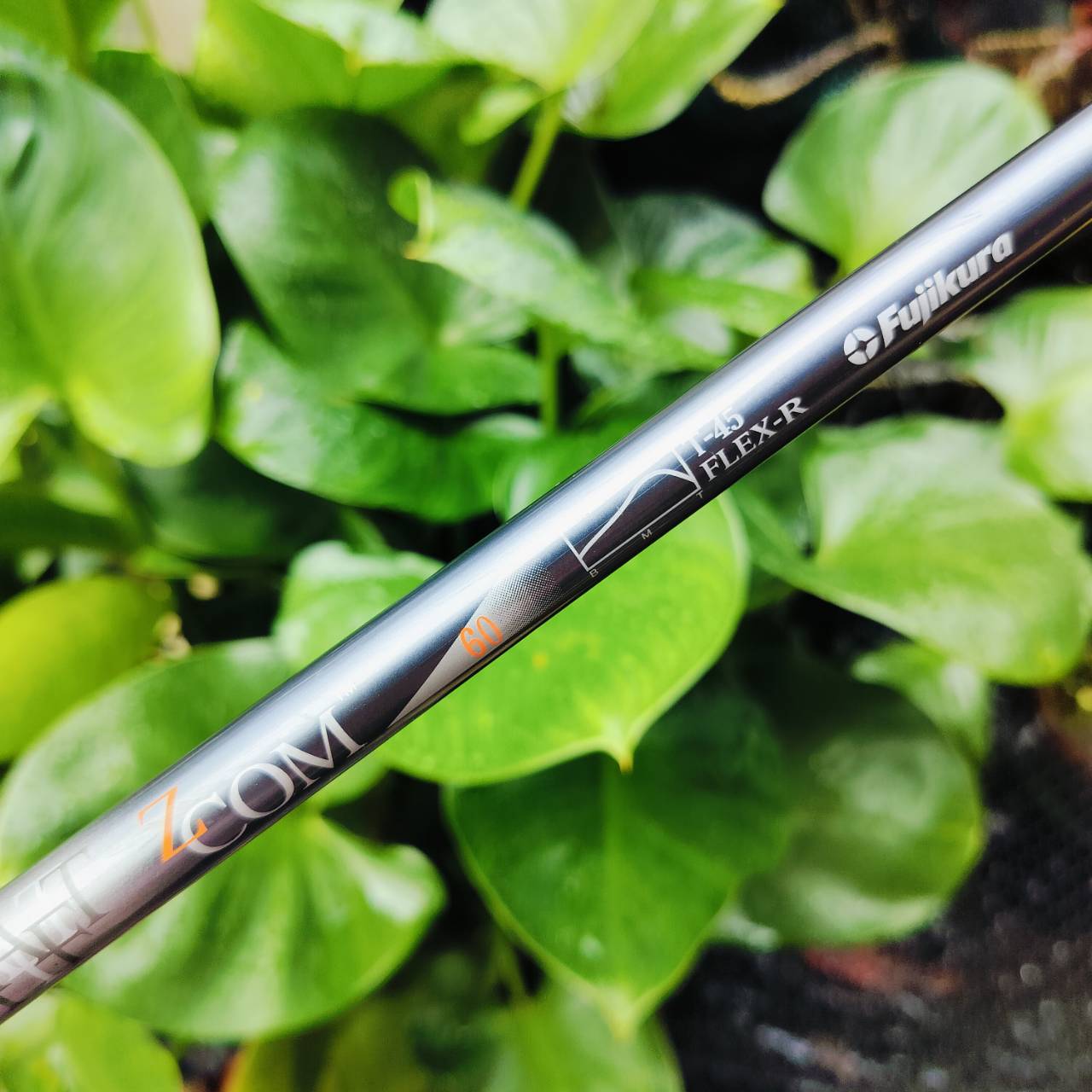 Driver Callaway FT9 องศา 10 ก้าน FUJIKURA Z COM FLEX R มี COVER แท้เดิมตรงรุ่นเลยค่ะ หัวนี้ตีง่าย และถ้าตีเข้าๆ ไกลมากๆค่ะ ไม้กอล์ฟพรีเมี่ยมมือสอง ของแท้ By NakaraLuxurious