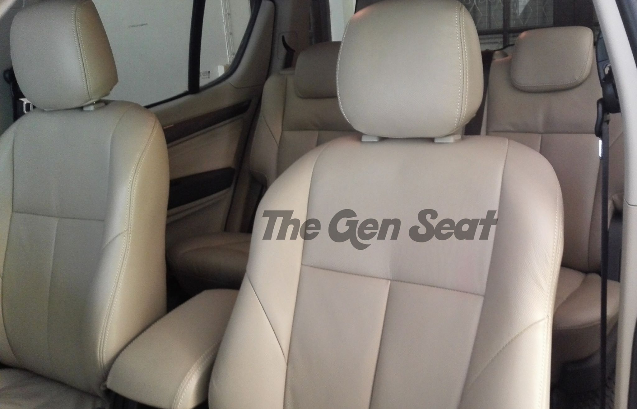 เบาะหนังเทรลเบลสเซอร์