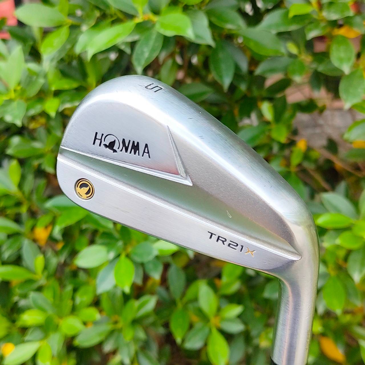 ชุดเหล็ก HONMA TR21X มีเหล็ก 5 - 10 รวม 6 ชิ้น ก้าน VIZARD TR20-65 FLEX R สุดยอดความพรีเมี่ยม ตีไกลสุดขีด