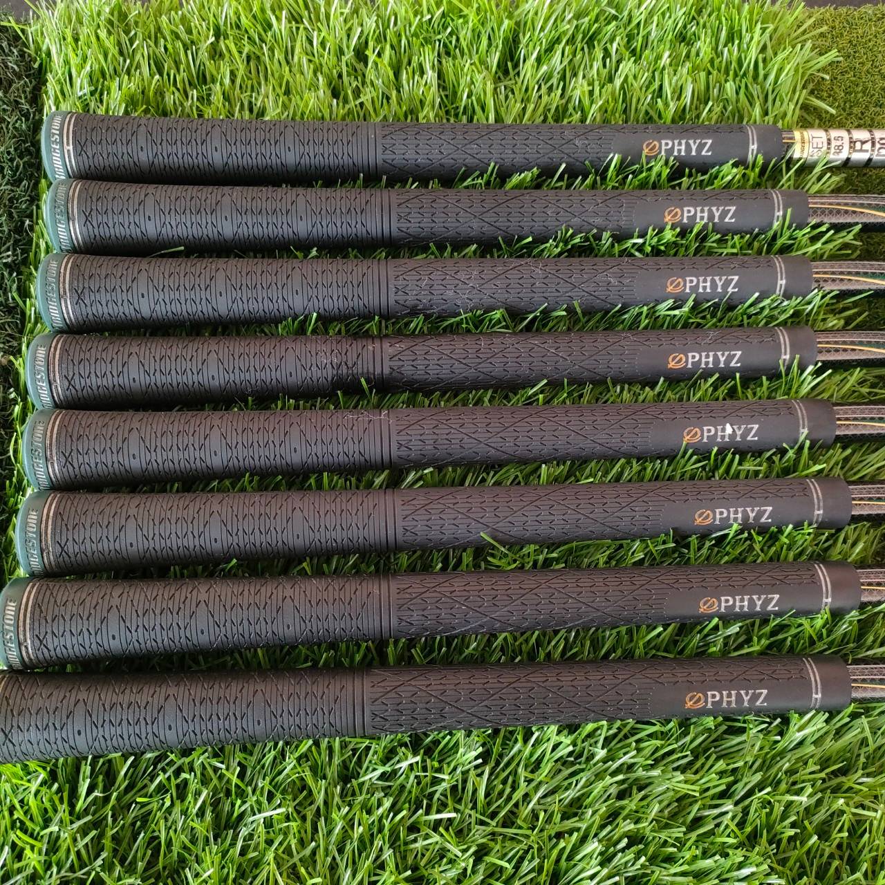 ชุดเหล็ก TOURSTAGE PHYZ FORGED มีเหล็ก 4- 9 PW P/S ชุดใหญ่สุด 8 ชิ้น เป็นชุดเหล็ดที่ดีที่สุด และพรีเมี่ยมสูงสุด ของแบรนด์ TOURSTAGE ตีไกล นุ่มจัดๆ