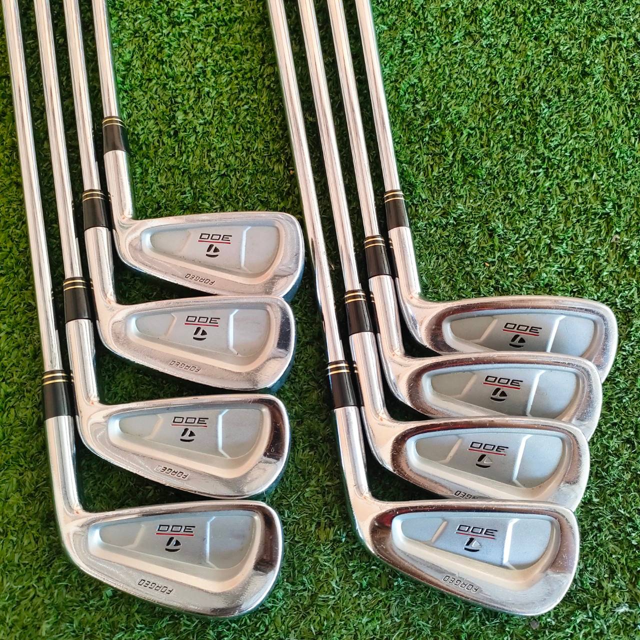 ชุดเหล็ก TAYLORMADE 300 FORGED มีเหล็ก 3-9 เเละ PW สุดยอดของ FORGED ชุดนี้คือชุดที่เป็นตำนานของ Taylormade สร้างโดย MIURA สุดยอดอันดับ 1 ของโลก ไม้กอล์ฟมือสอง ของแท้ BY NakaraLuxurious