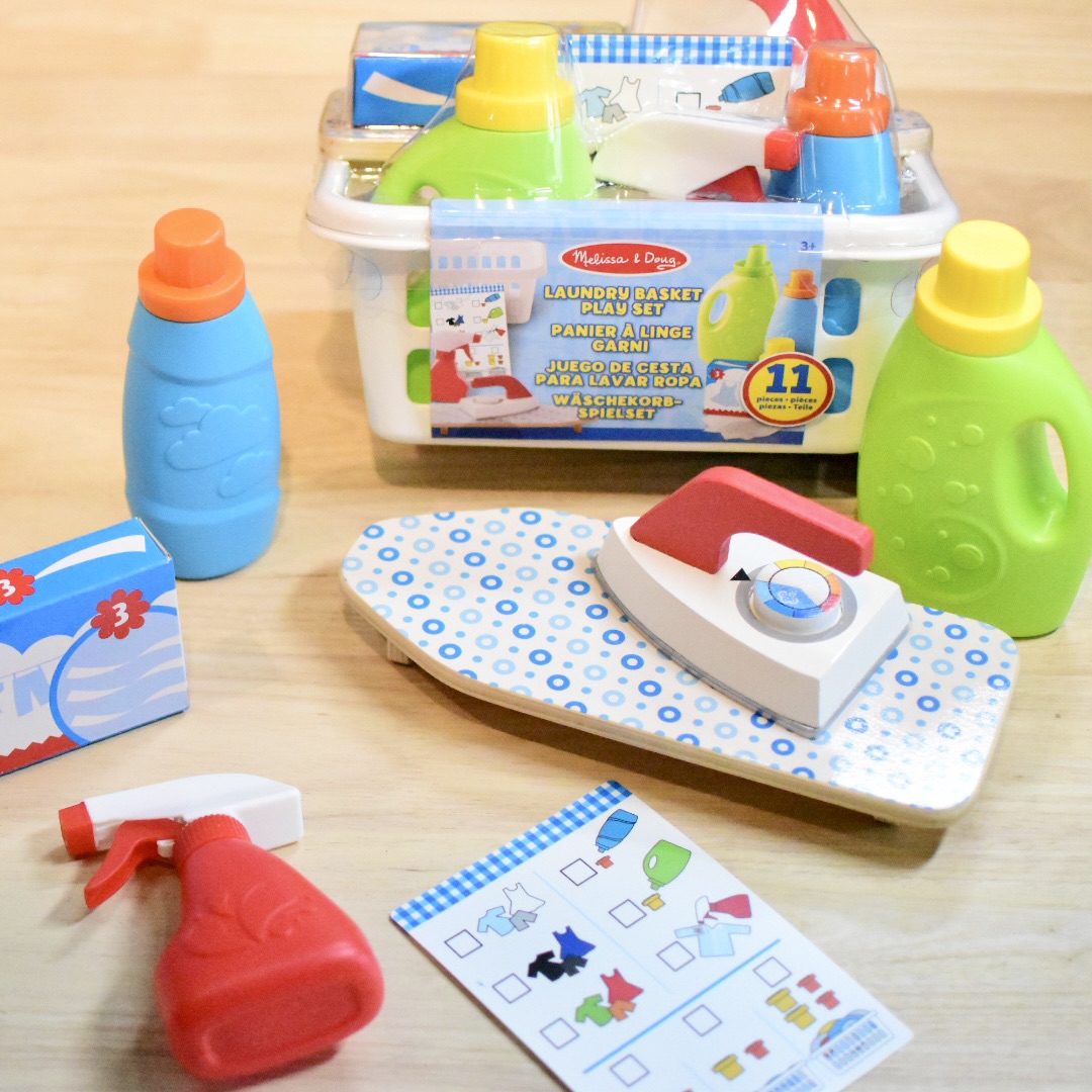 [11 ชิ้น] ชุดอุปกรณ์ซักรีด Melissa & Doug Laundry Basket Play Set รีวิวดีใน Amazon USA มีครบจบด้วยชุดเดียว ทั้งซักและรีด ทนทาน ปลอดภัย