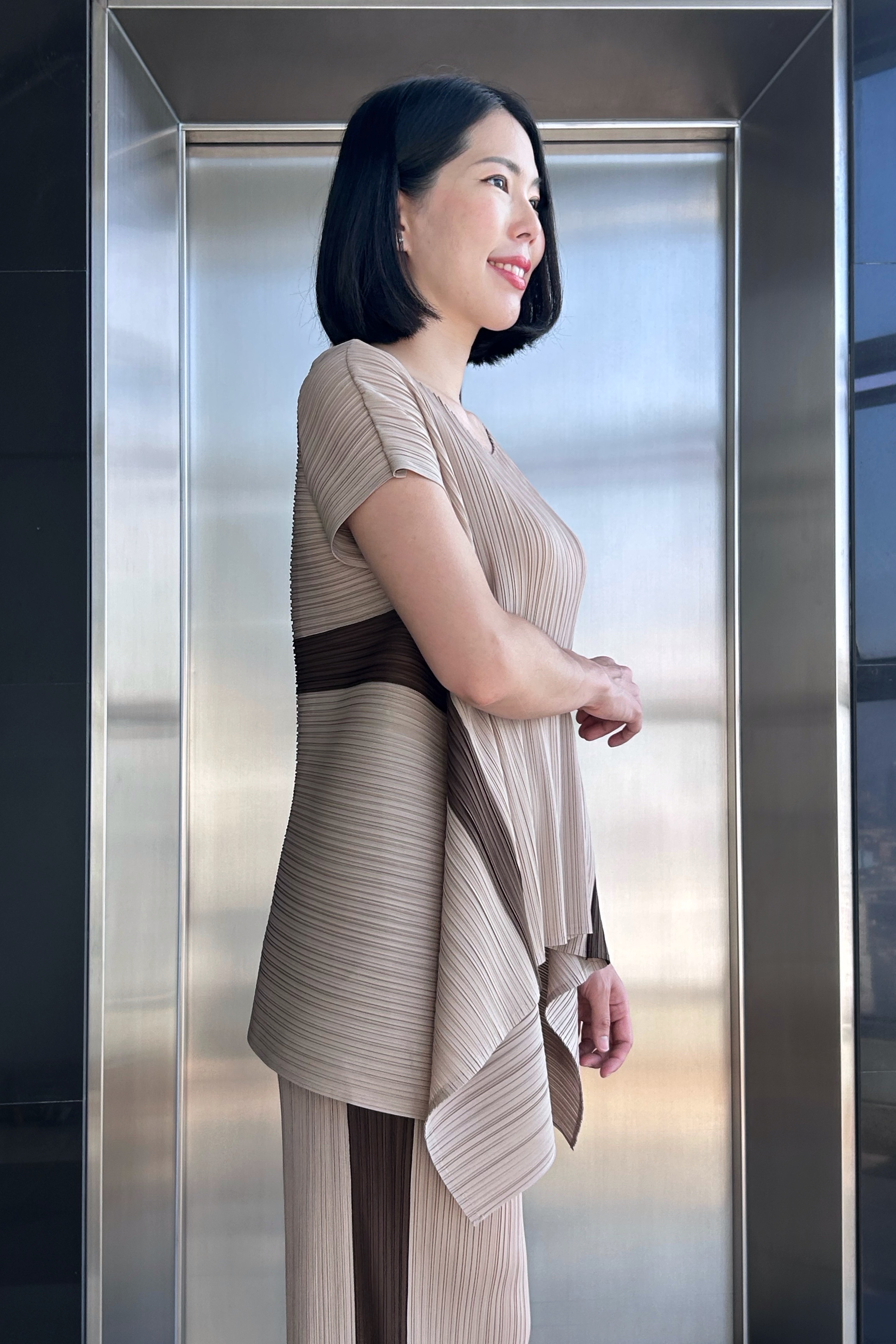 ปรับราคาลง20%!! 2MUAY รุ่น GJO1602 เสื้อพลีทคุณภาพ SHORT SLEEVE 2 TONE FLARE PLEATED TOP 6 สี FREE SIZE