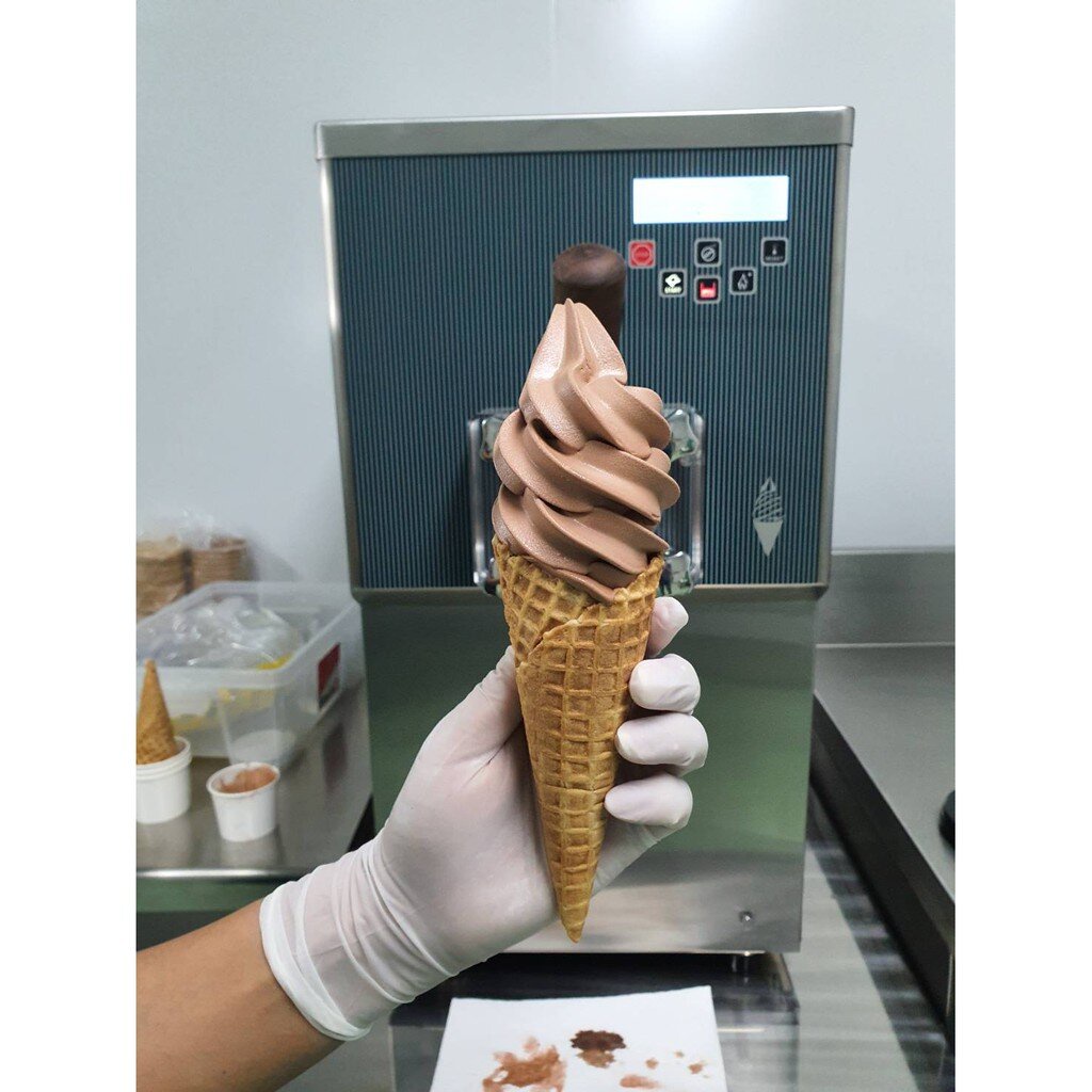 ผงไอศครีมซอฟท์เสิร์ฟ ผงไอติม - รสช็อกโกแลต (ICE CREAM POWDER SOFTSERVE, HOMEMADE, GELATO) ขนาด 1 Kg. เนื้อเนียนนุ่ม