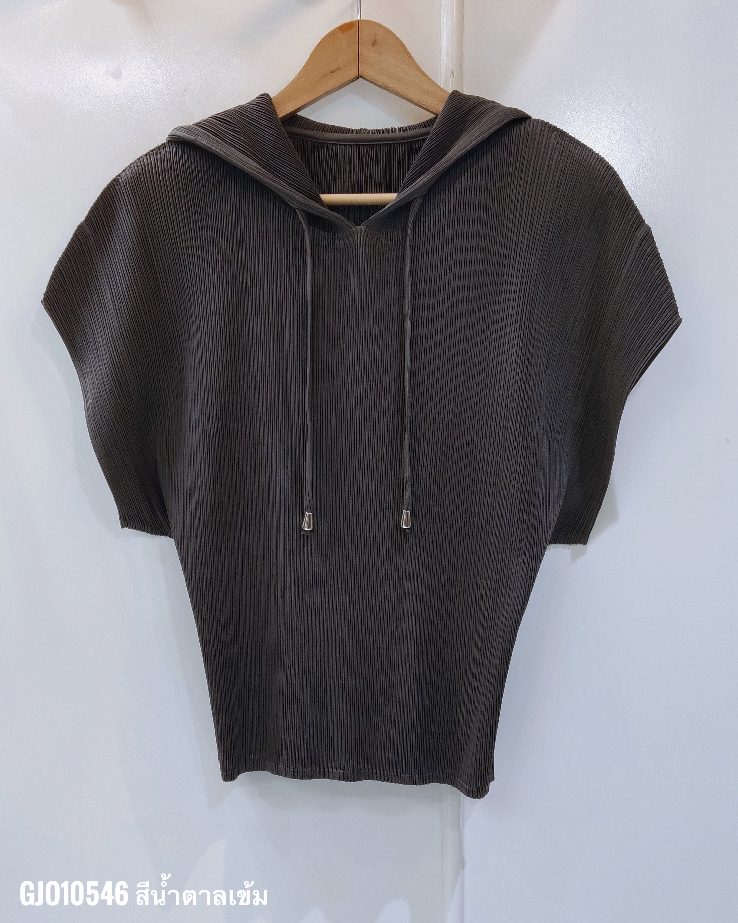 2MUAY รุ่น GJO10546 เสื้ออัดพลีท SHORT SLEEVE PLEATED HOODED PLEATED TOP 10 สี FREE SIZE