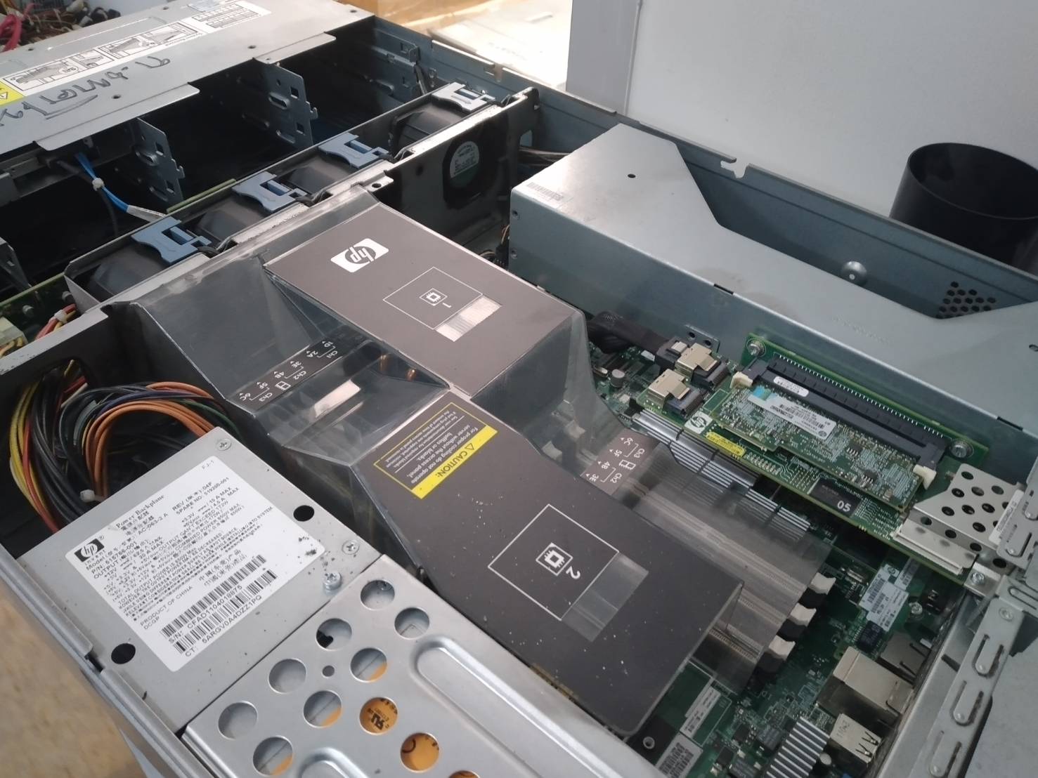 HP Dl 180 G6 มาพร้อม windows แท้ 2018r2