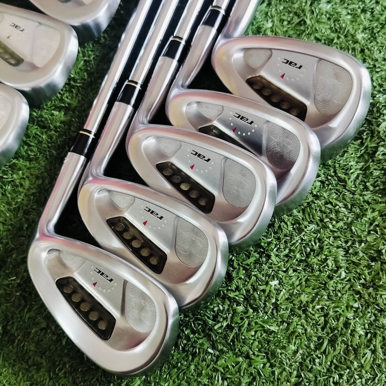ชุดเหล็ก Taylormade RAC LT ก้าน NS PRO 850 FLEX S ก้านเหล็กเบามากๆ 85 กรัม ชุดใหญ่มาก 10 ชิ้น เลยค่ะ ไม้กอล์ฟพรีเมี่ยมมือสอง ของแท้ By NakaraLuxurious