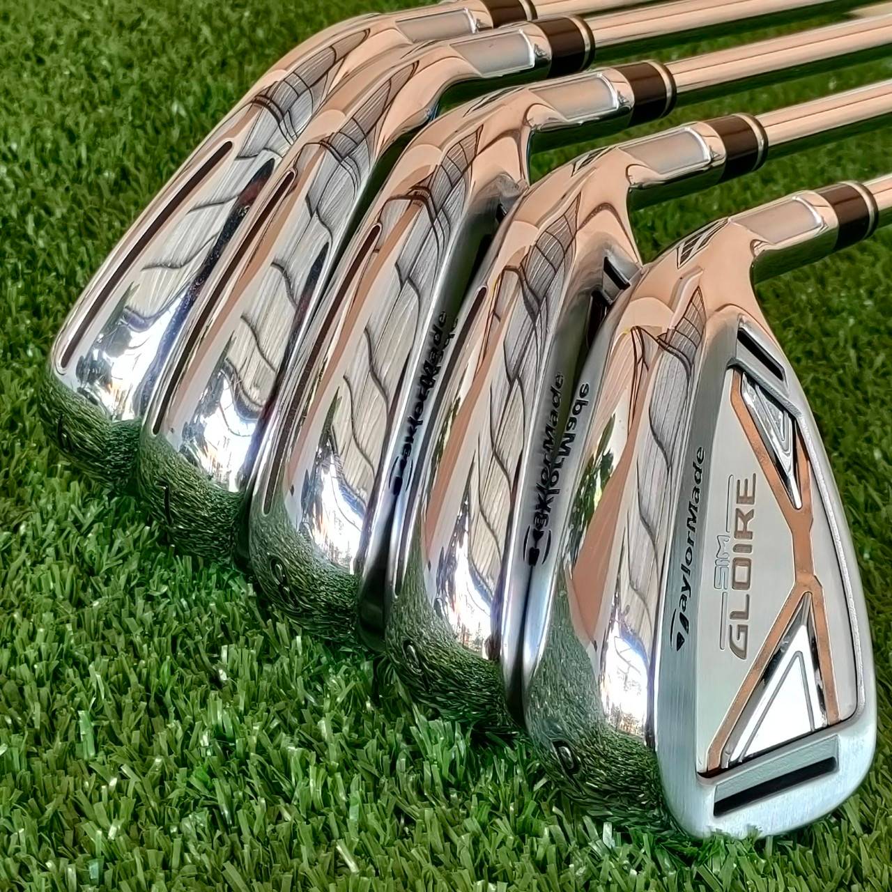 ชุดเหล็ก TAYLORMADE SIM GLOIRE มีเหล็ก 6 - 9 เเละ PW รุ่นใหม่ หายาก ก้าน N.S.PRO 950GH NEO FLEX S เป็นก้าน NS PRO พรีเมี่ยม เบามากๆ