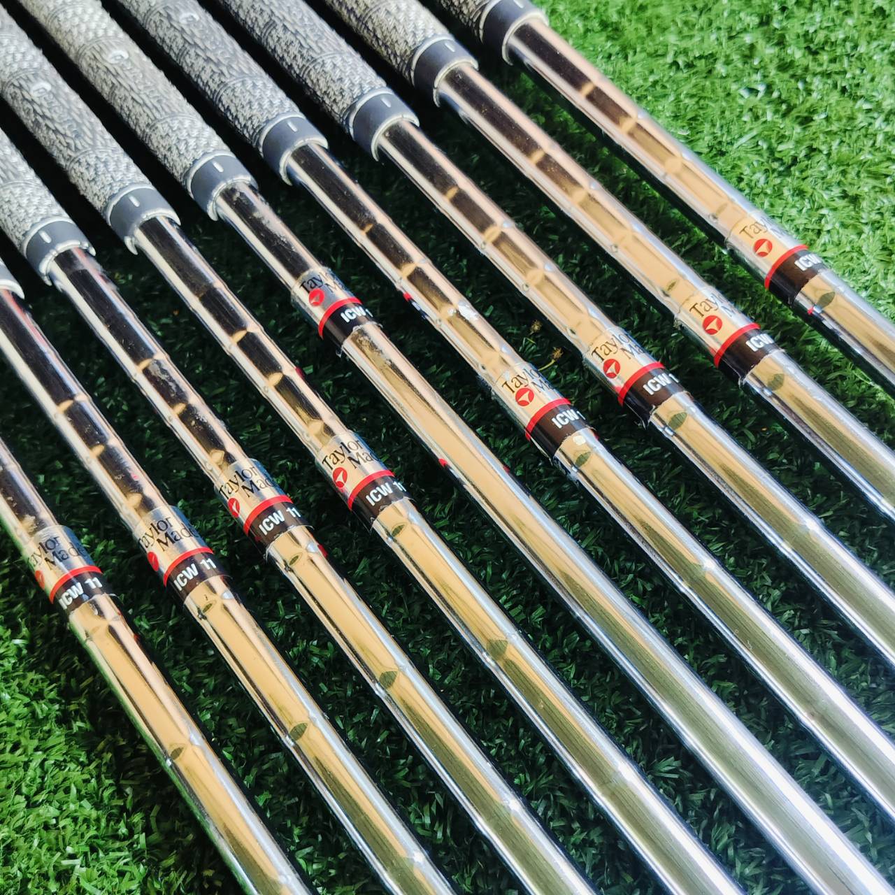 ชุดเหล็ก Taylormade ICW11 มีเหล็ก 3-9 PW SW ก้าน กริพ เดิมทั้งหมด FLEX S เป็นชุดเหล็กที่ตีมันส์มาก ไม้กอล์ฟพรีเมี่ยมมือสอง ของแท้ By NakaraLuxurious