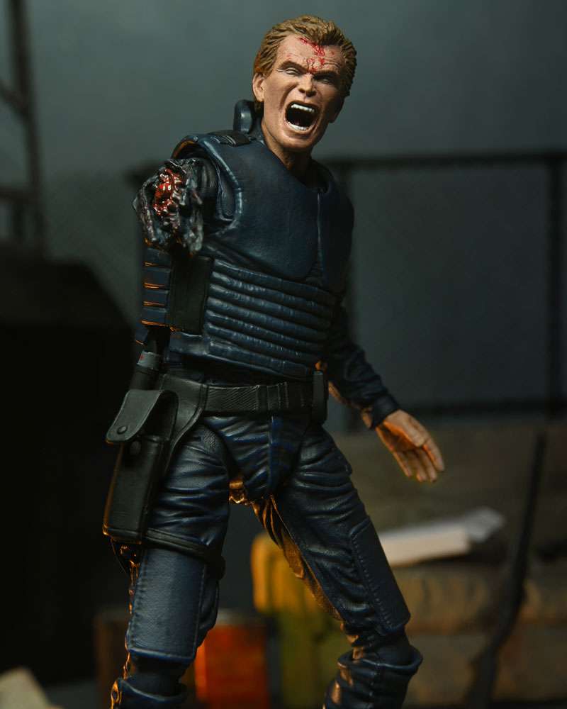 [สั่งจอง] NECA - Alex Murphy (OCP Uniform) 7” scale