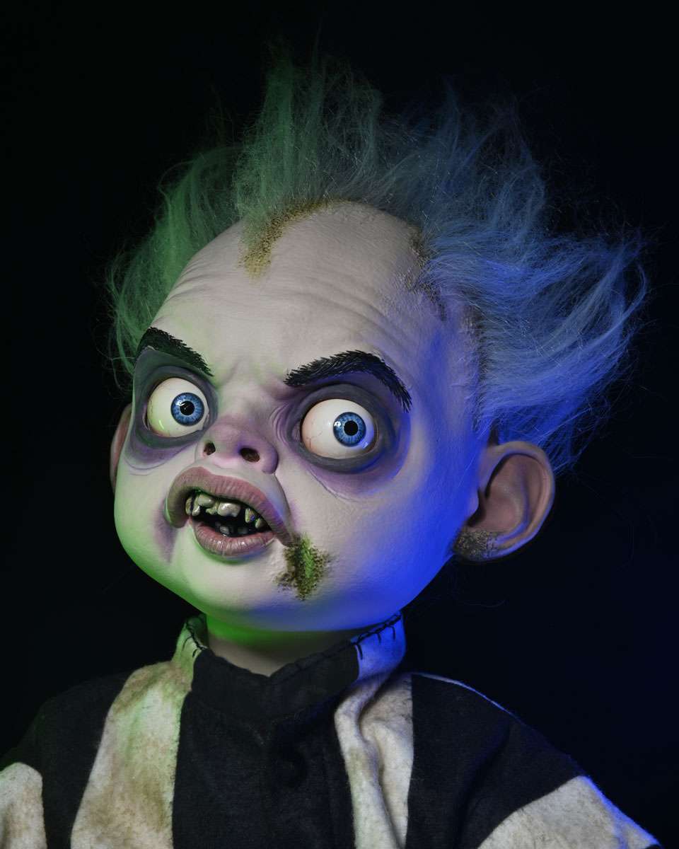 [สั่งจอง] Neca 1:1 Replica : Baby Beetlejuice (19")