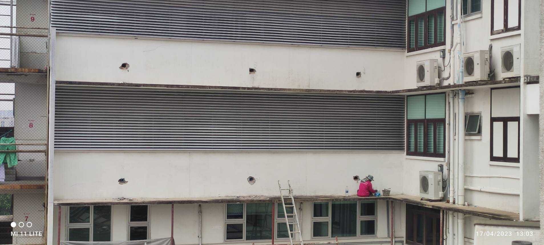 งานติดตั้งกันสาด หอพักพยาบาล โรงพยาบาลศิริราช