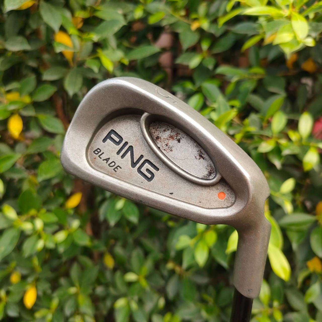 เหล็ก 3 PING i3+ BLADE จุดส้ม ก้าน PING 350 SERIES FLEX R สติ๊กเกอร์ด้านหลังหลุด แต่ไม่มีผล ตีดีมากๆๆๆทตีง่าย ไกล นุ่ม