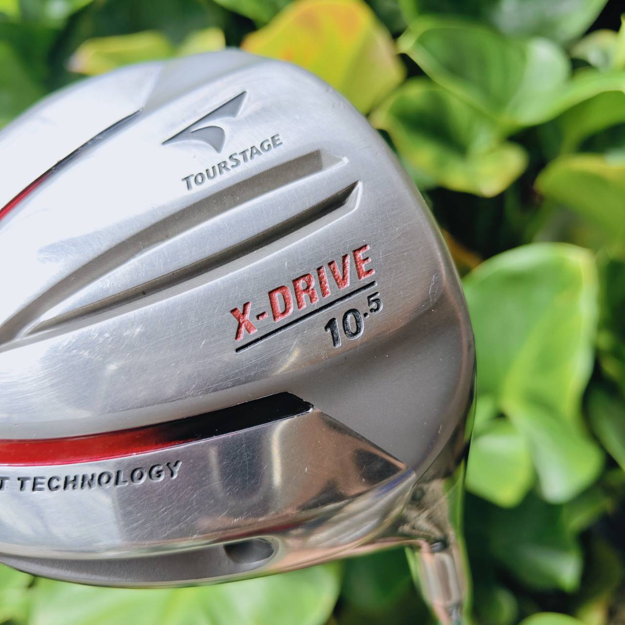 Driver TOURSTAGE X-DRIVE หน้าไม้ Titanium บางพิเศษ → รีดสปีดลูกกอล์ฟเต็มพลัง
